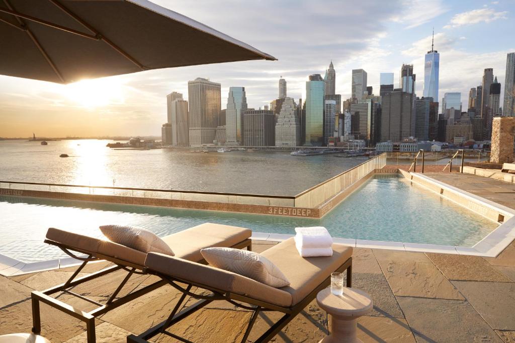 8 Hotels mit Blick auf die Skyline von Manhattan
