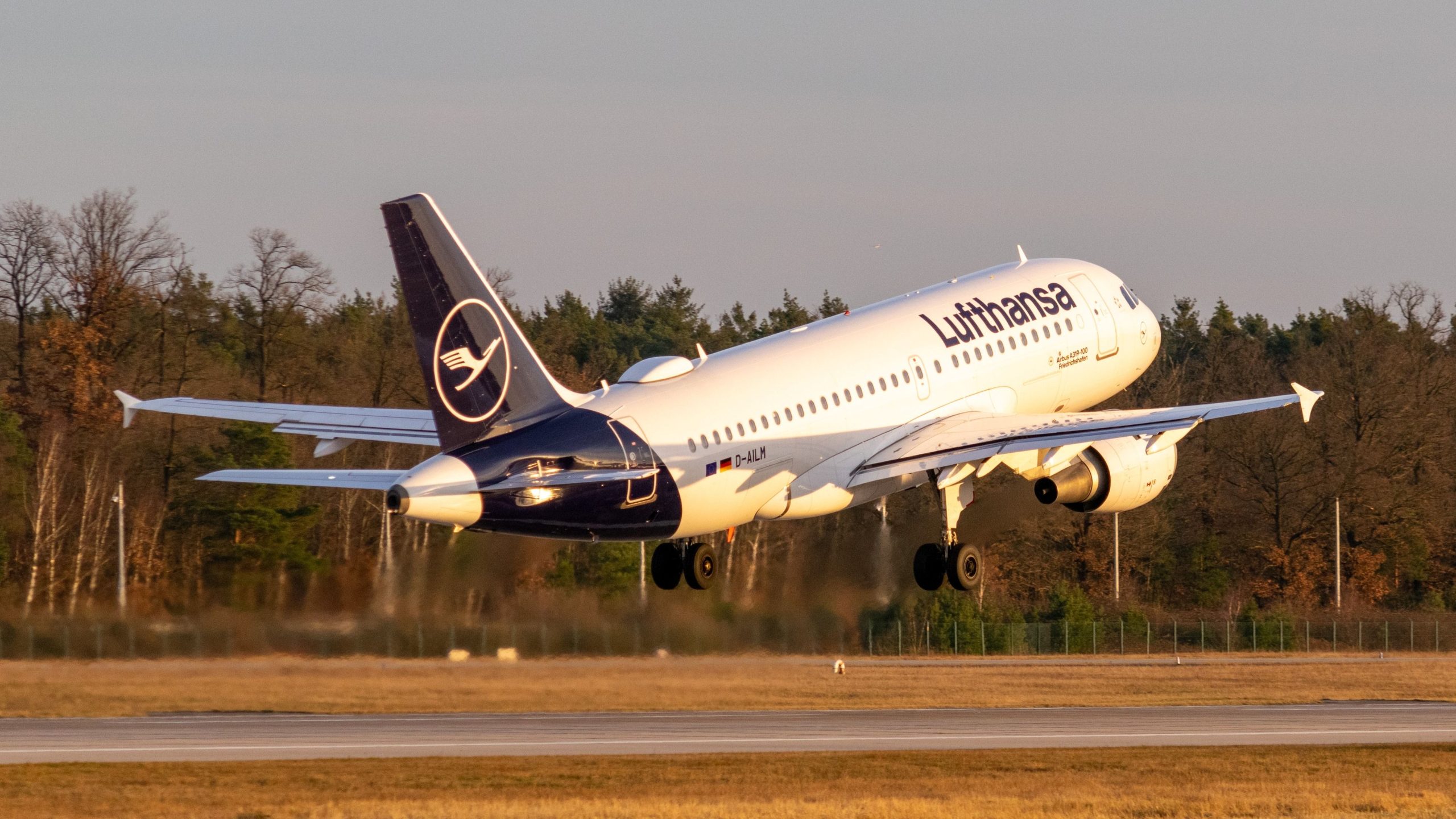 Österreicher, Lufthansa und Swiss werden alle Airbus A220 und A320 mit WLAN im Flug ausstatten
