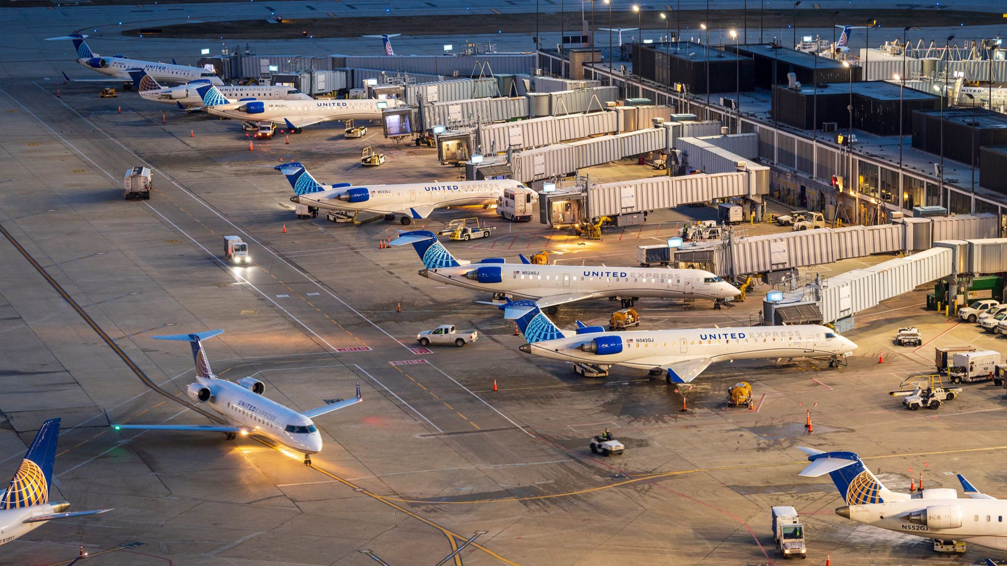 Passagier von United Airlines verhaftet nach dem Einsteigen mit Gun in Chicago O'Hare