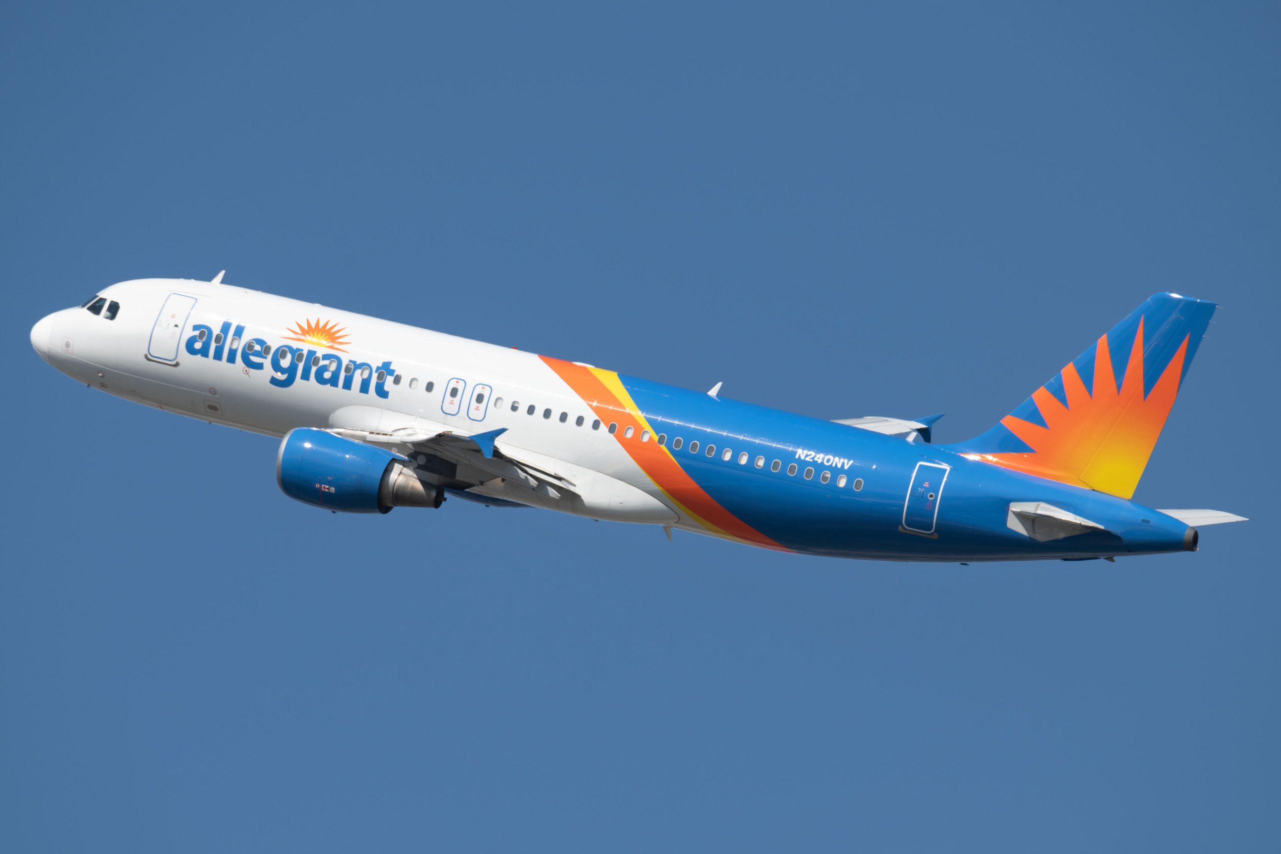 Allegiant und Viva Aerobus wollen, dass Dot Joint Venture überarbeitet