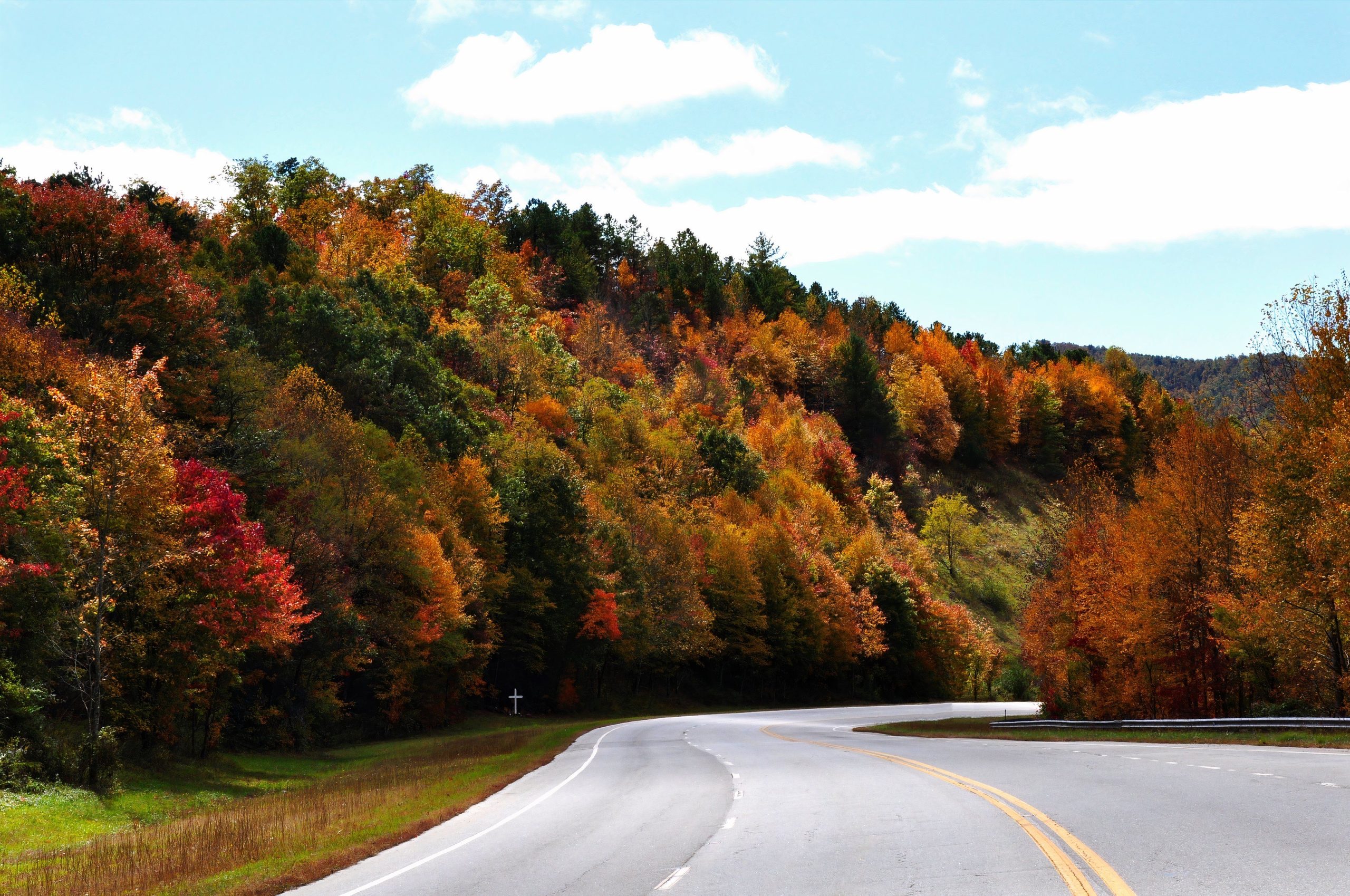 7 wirklich unterschätzte Städte in North Carolina für Herbstlaub