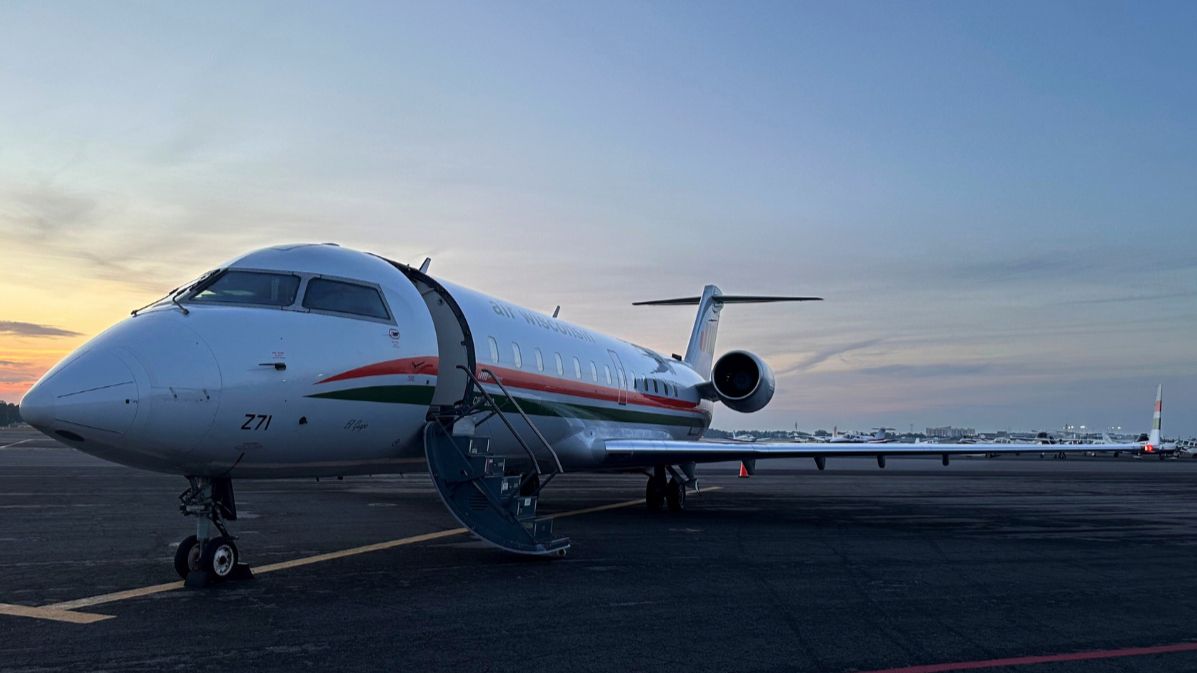 Air Wisconsin könnte 513 Mitarbeiter entlassen, nachdem sie die Partnerschaft der American Airlines abgelegt hatte