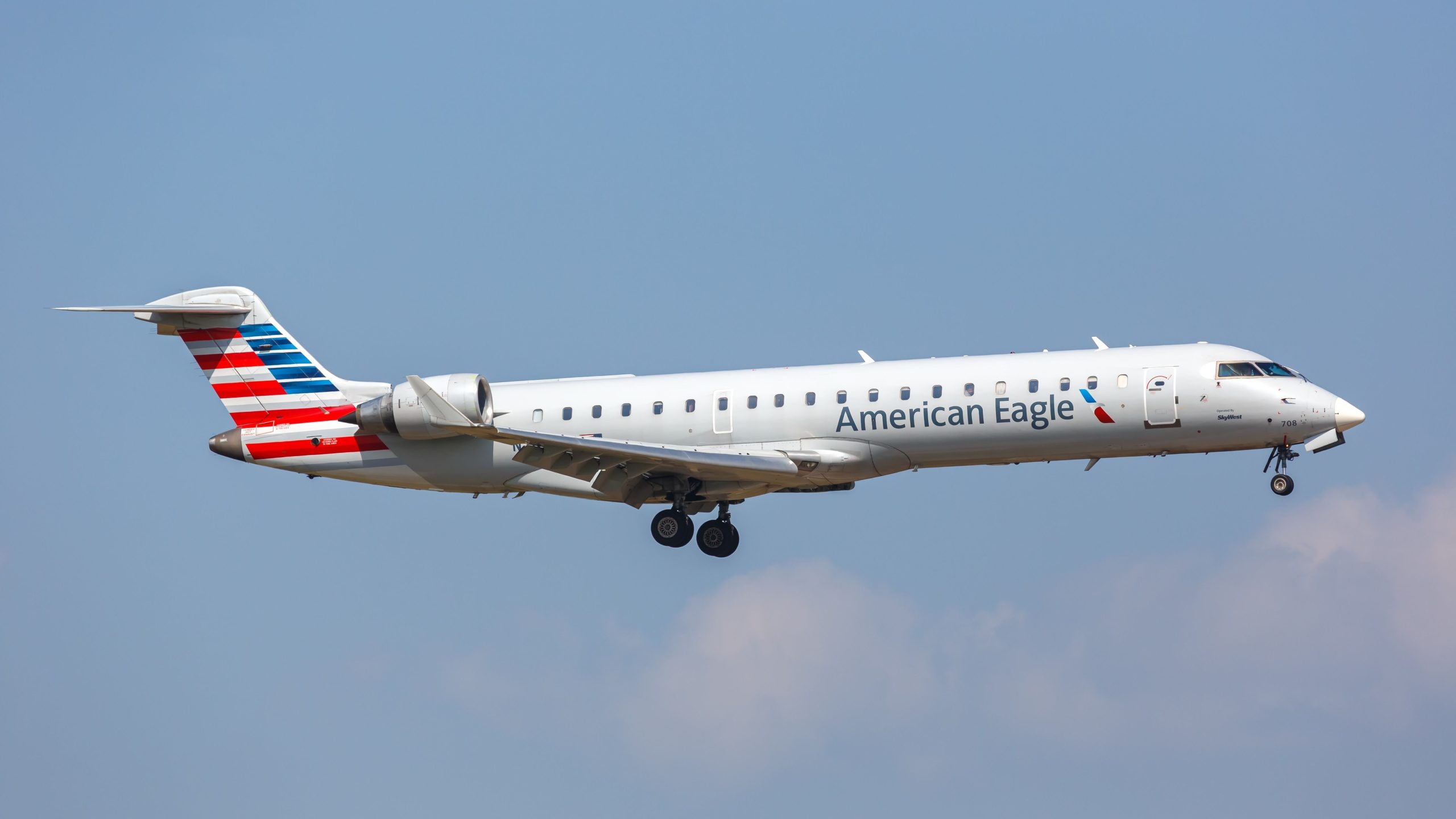 Passagier verklagt American Airlines, nachdem Kaffeekanne auf ihren "Genitalgebiet" fällt "