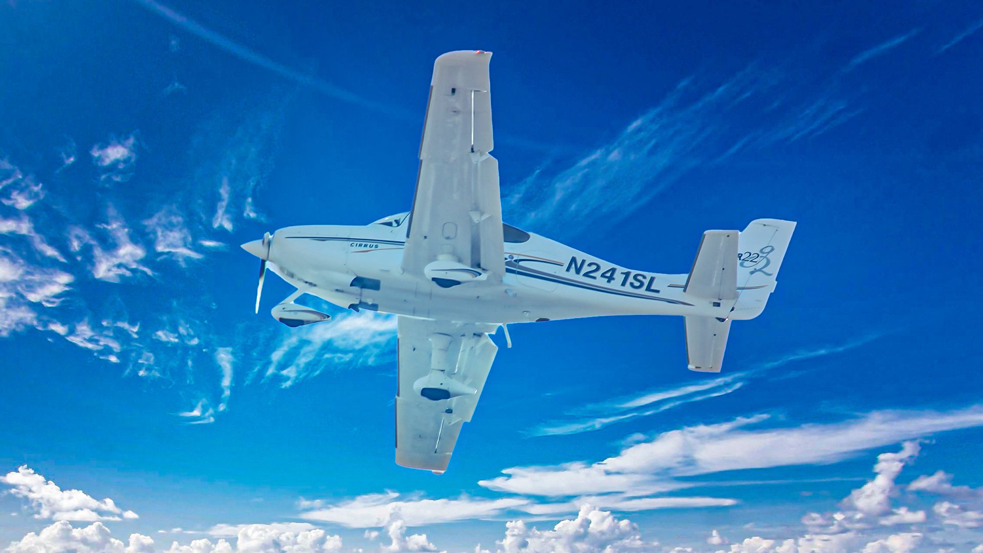 Fallschirmspringerflugzeug: Die einzigartigen Merkmale des Cirrus SR22