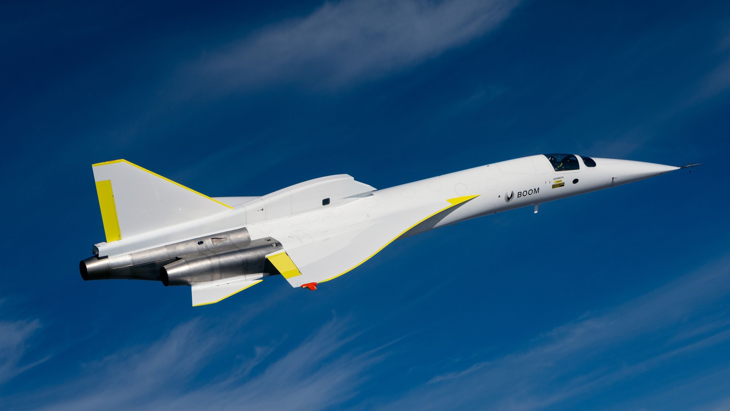 Supersonic XB-1 nimmt den 8. Flug mit "Hai Skin"