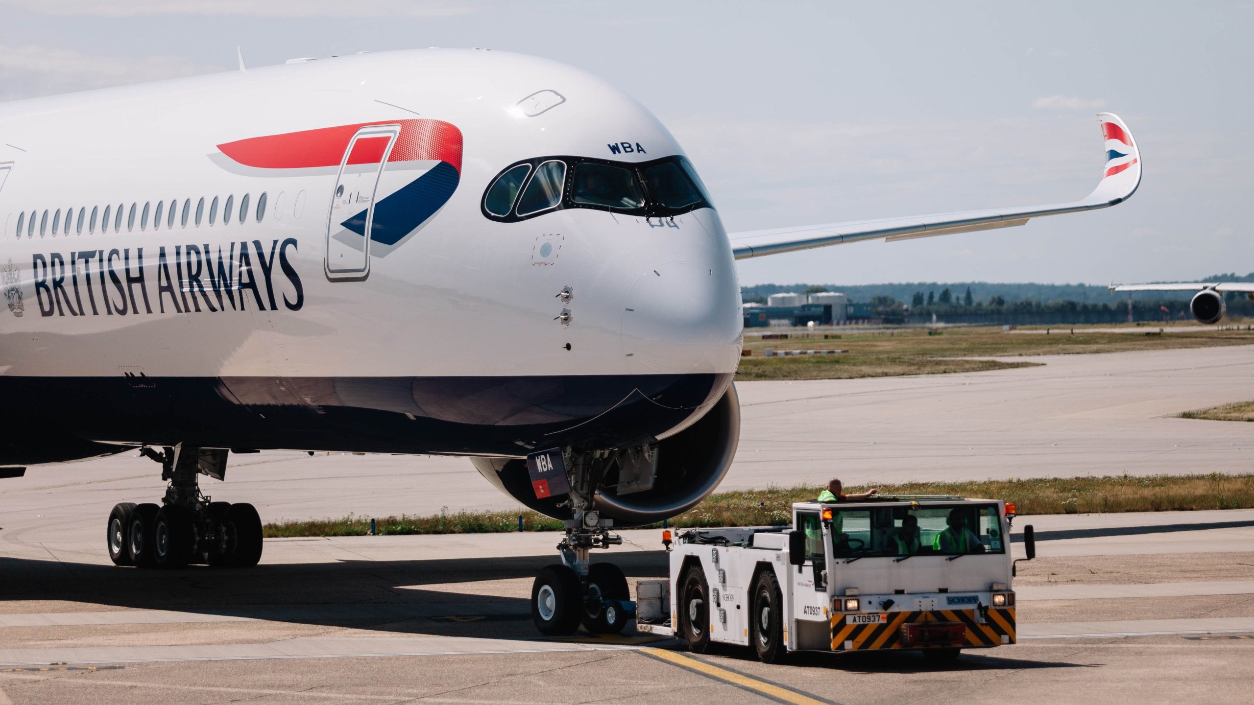 AAIB: Fehlende Flügelwanderer führten zu British Airways Airbus A350 und Virgin Atlantic Boeing 787 Bodenkollision am Flughafen Heathrow