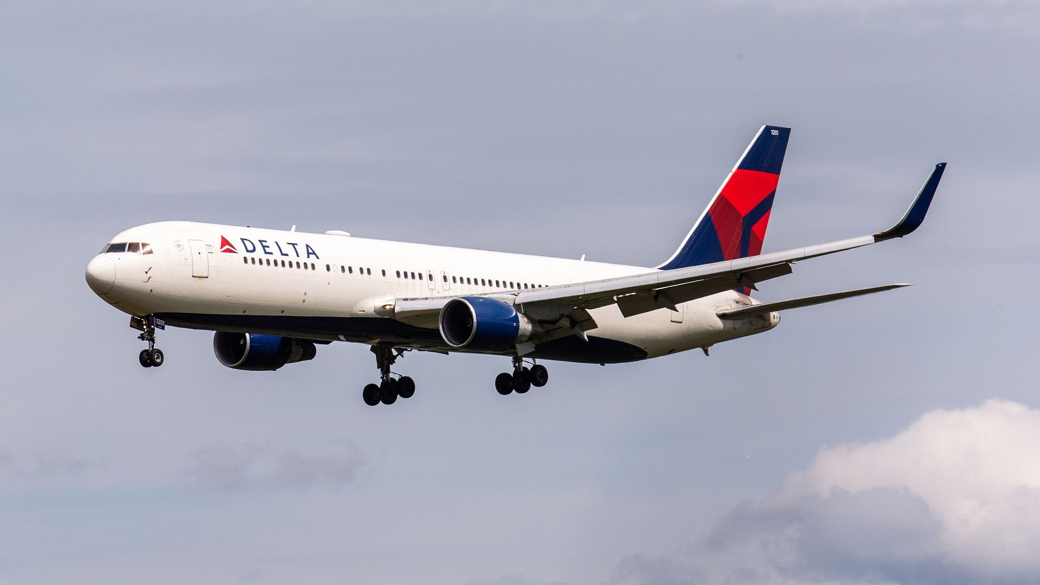 Delta Air Lines Pilot Pilot für 10 Monate inhaftiert, nachdem er für Boeing 767 Edinburgh 