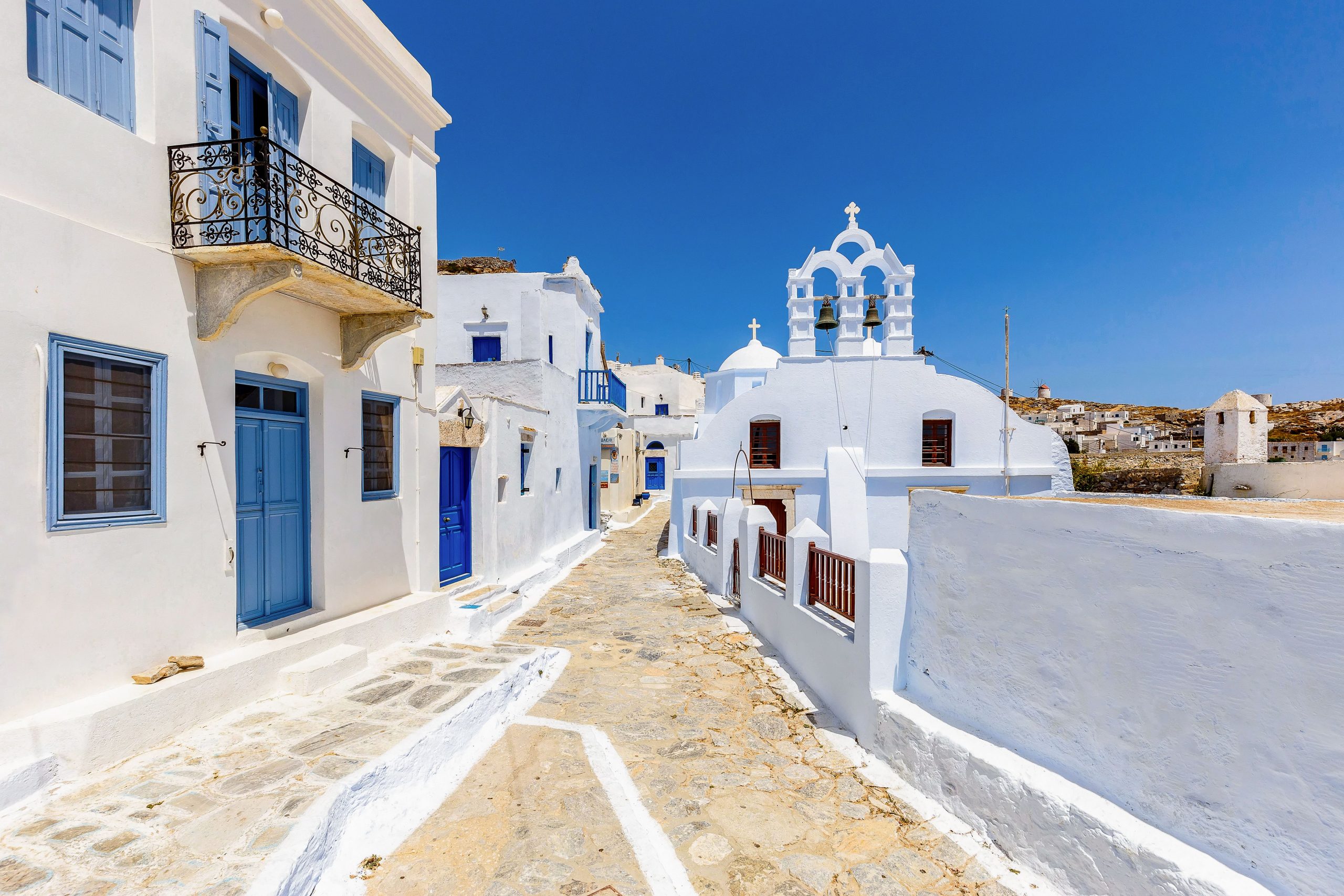 Amorgòs, Griechenland wird zur zweiten Insel, um einen Notstand zu erklären, während der Erdbebenschwarm fortgesetzt wird: Sommertouristensaison in Gefahr