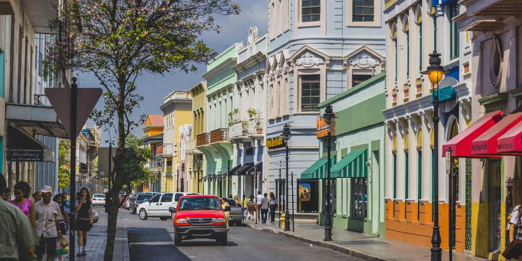 Fahren in Puerto Rico: Mietwagen und Herumkommen