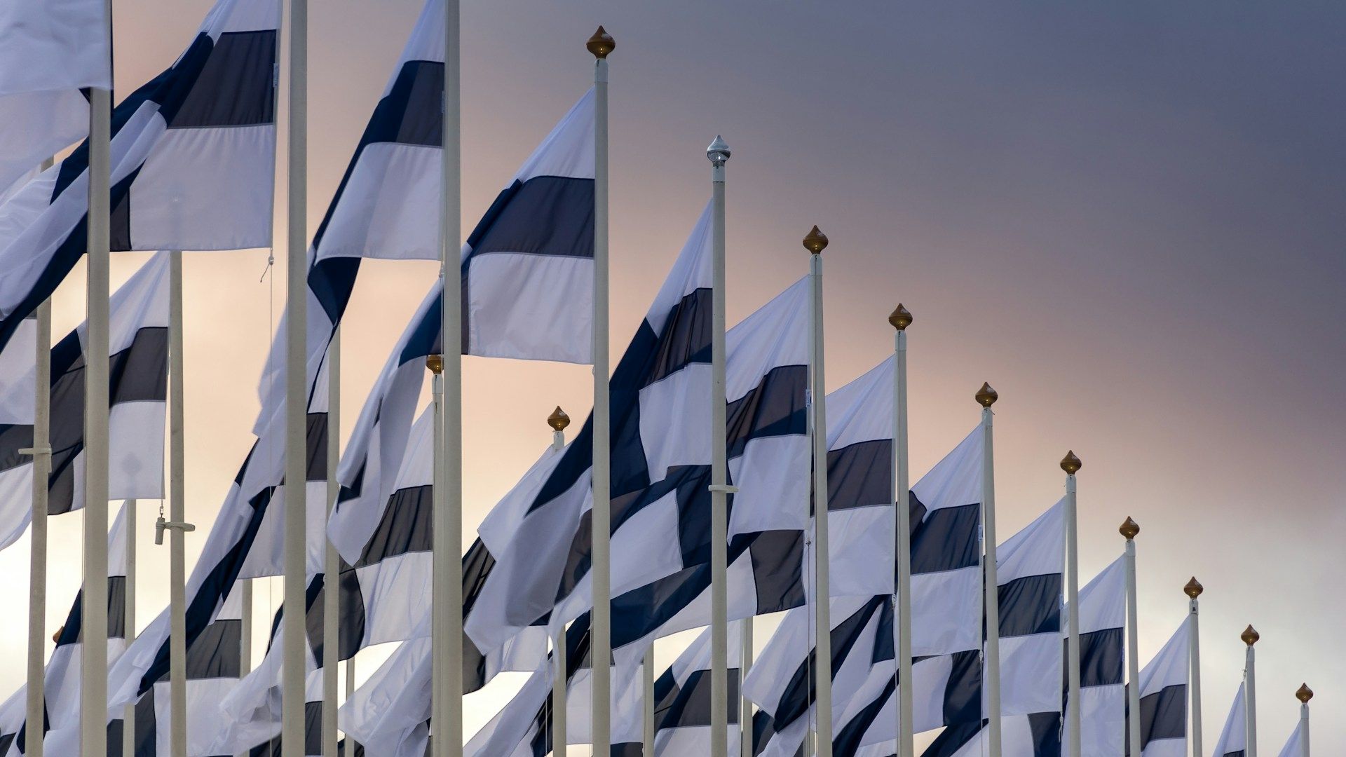 8 Länder mit sehr unterschiedlichen lokalen Namen