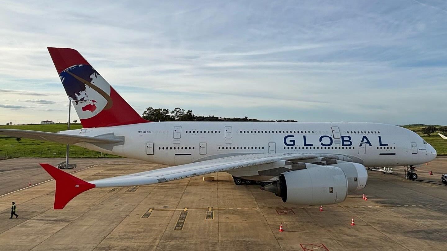 Hi Fly führt zuletzt Global Airlines Airbus A380 Testflug in Portugal vor dem Start der kommerziellen Dienstleistungen durch