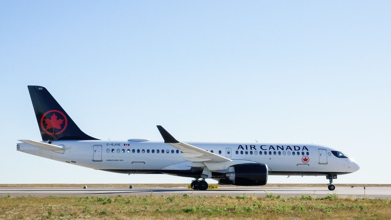 Weihnachtsgeschenk: Air Canada Schilder für 5 weitere Airbus A220s