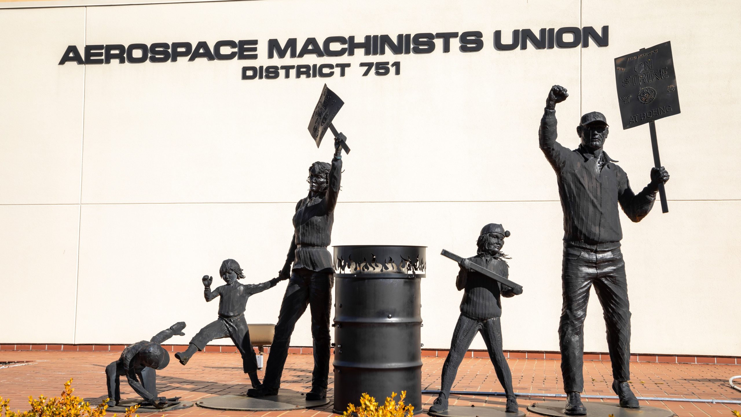 Boeing Machinists Union befürwortet 38% Lohnerhöhungsangebot: Streik könnte mit der Abstimmung am Montag enden