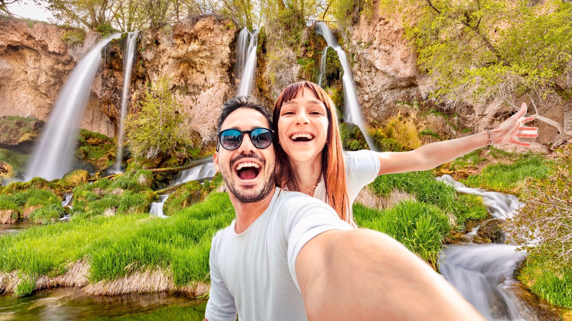 Finden Sie in Colorado in diesem Wasserfall ein wenig von der Karibik in Colorado