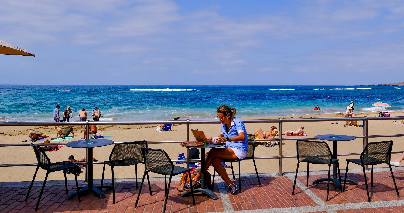 10 erschwingliche Länder, die Arbeitskationspoten für Amerikaner bieten