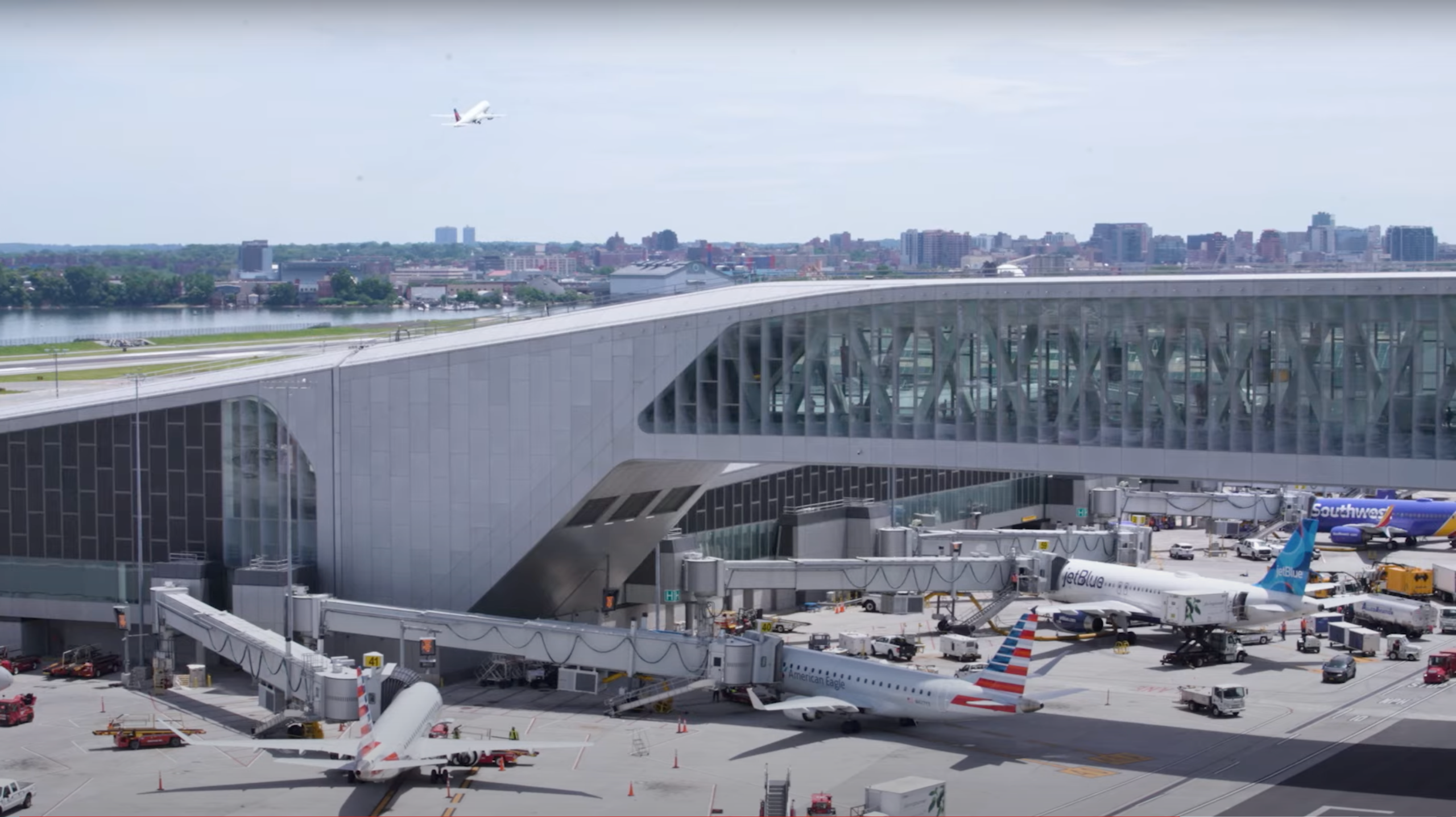 Der Flughafen New York LaGuardia schlug nach dem Bierpreis zu, als er auf Zugeständnisse stieg