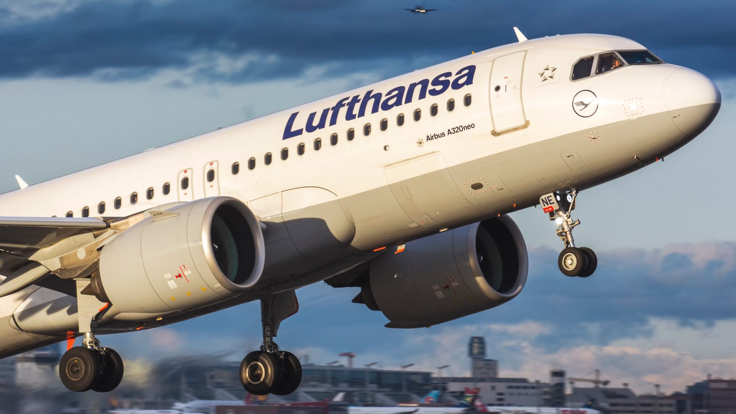 In mehr als 13000 Mitarbeitern werden das Einstellungsziel von Lufthansa im Jahr 2024 erreicht