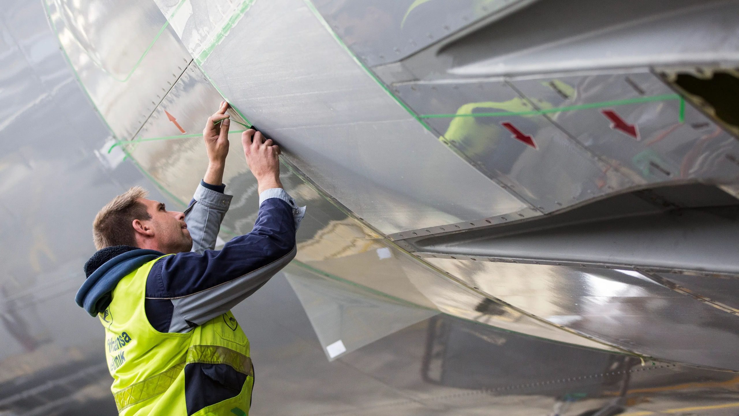 Österreichische Fluggesellschaften 777-200er werden die CO2-Emissionen mit Aeroshark reduzieren