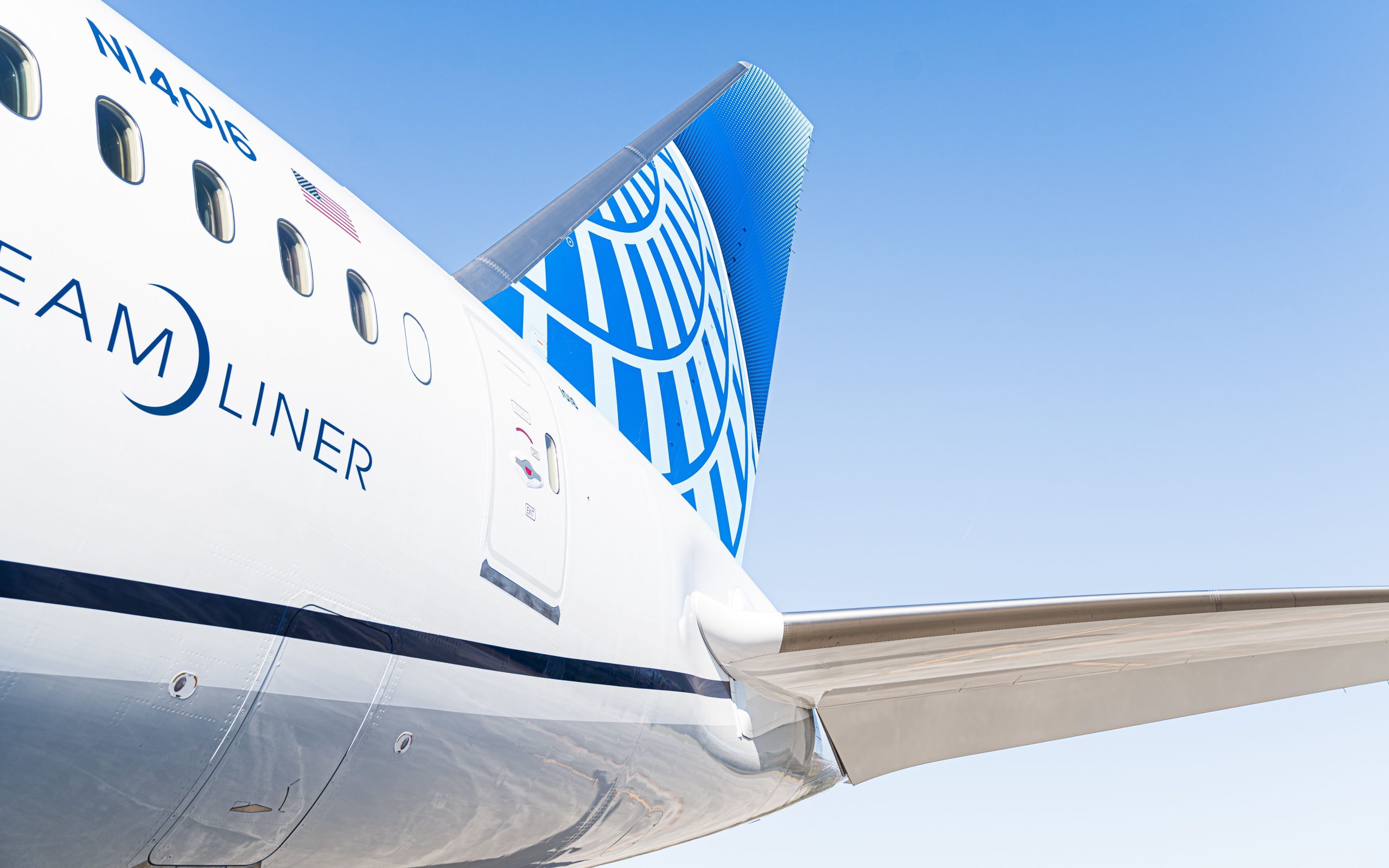 United Airlines zur Wiederherstellung erhöhter Speisesopfer für transkontinentale Premium 