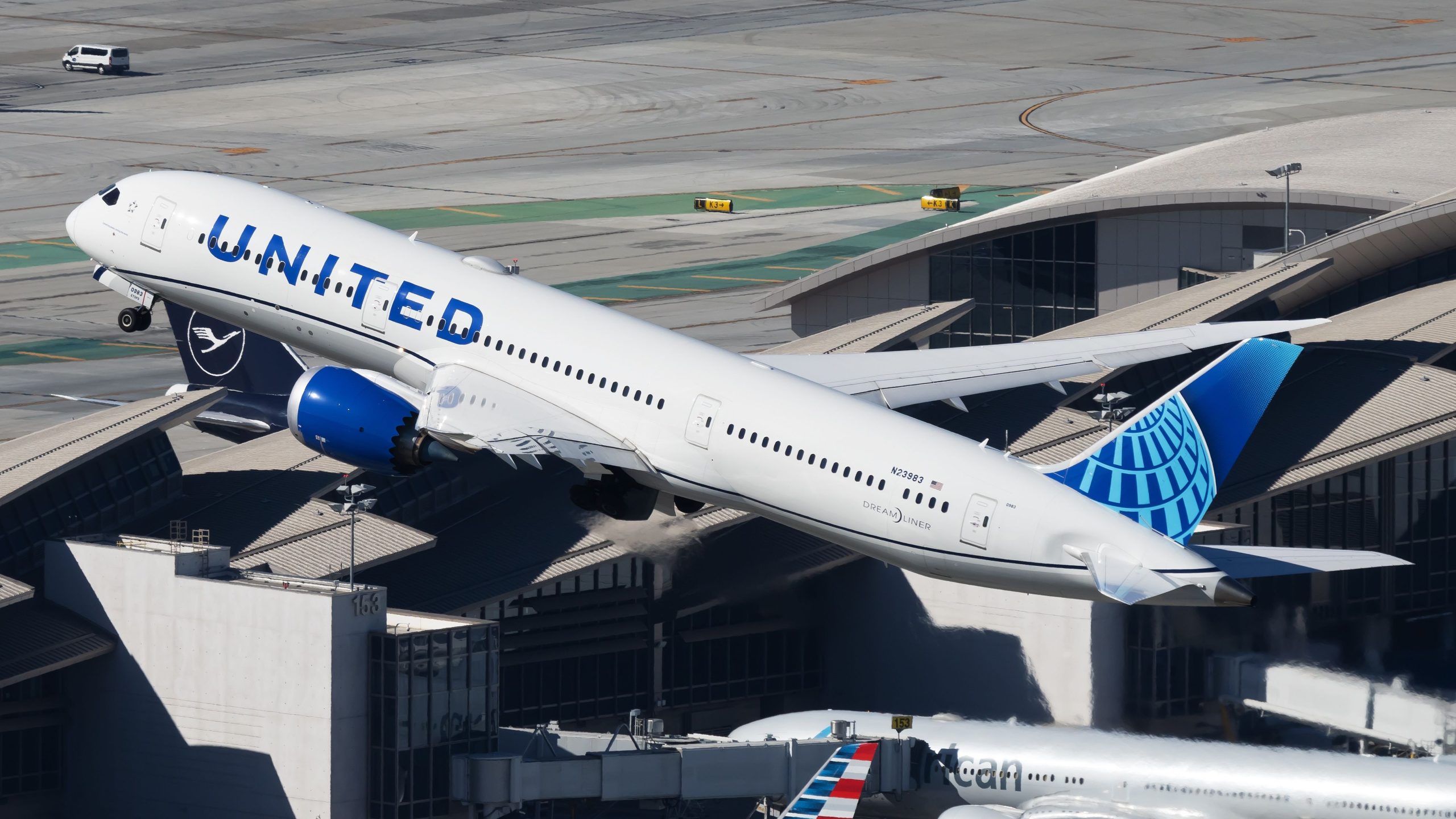 Nachhaltigkeit: 5 Fluggesellschaften, die für ihre beeindruckende Kraftstoffeffizienz bekannt sind