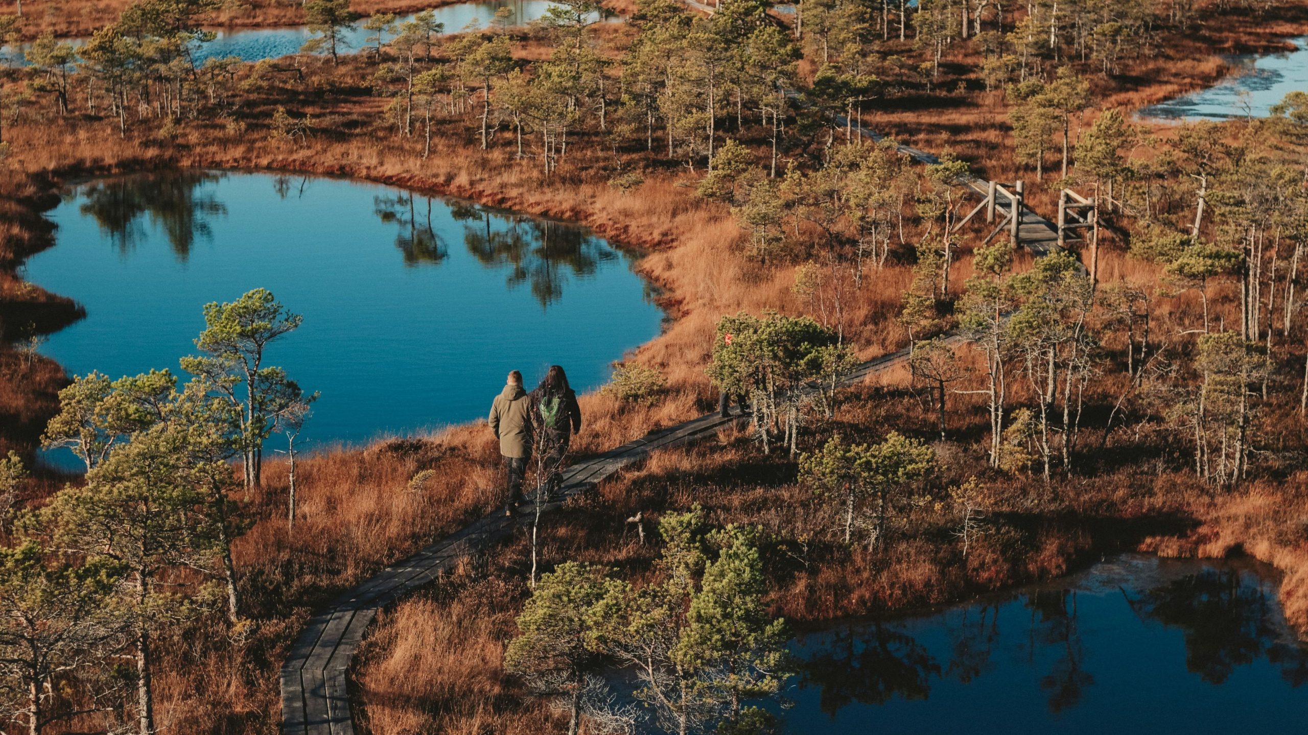 9 Länder, in denen Frauen zahlenmäßig Männer haben
