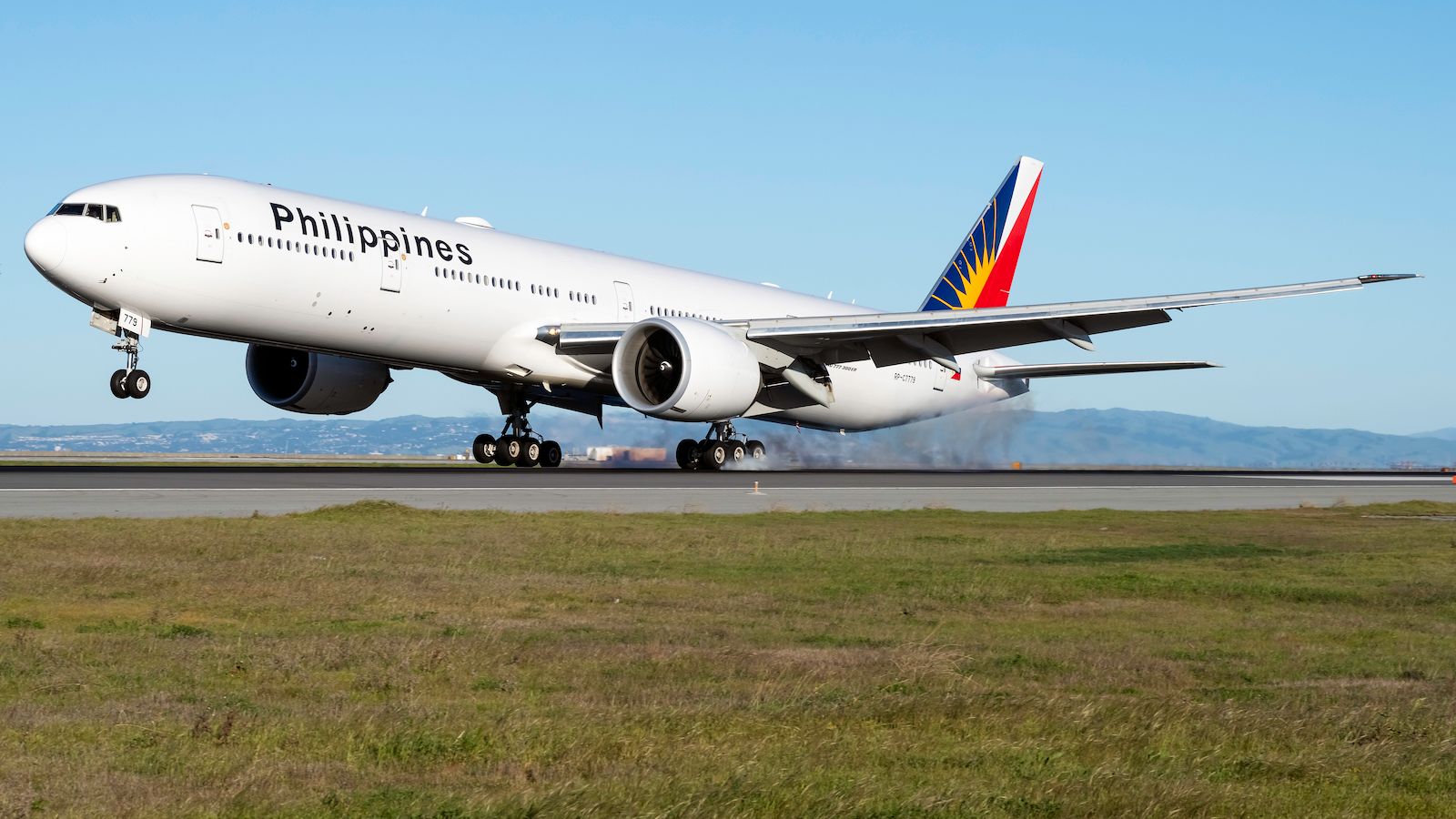 Philippine Airlines fügt Boeing 777 hinzu und erhöht den Umsatz, aber der Gewinn sinkt