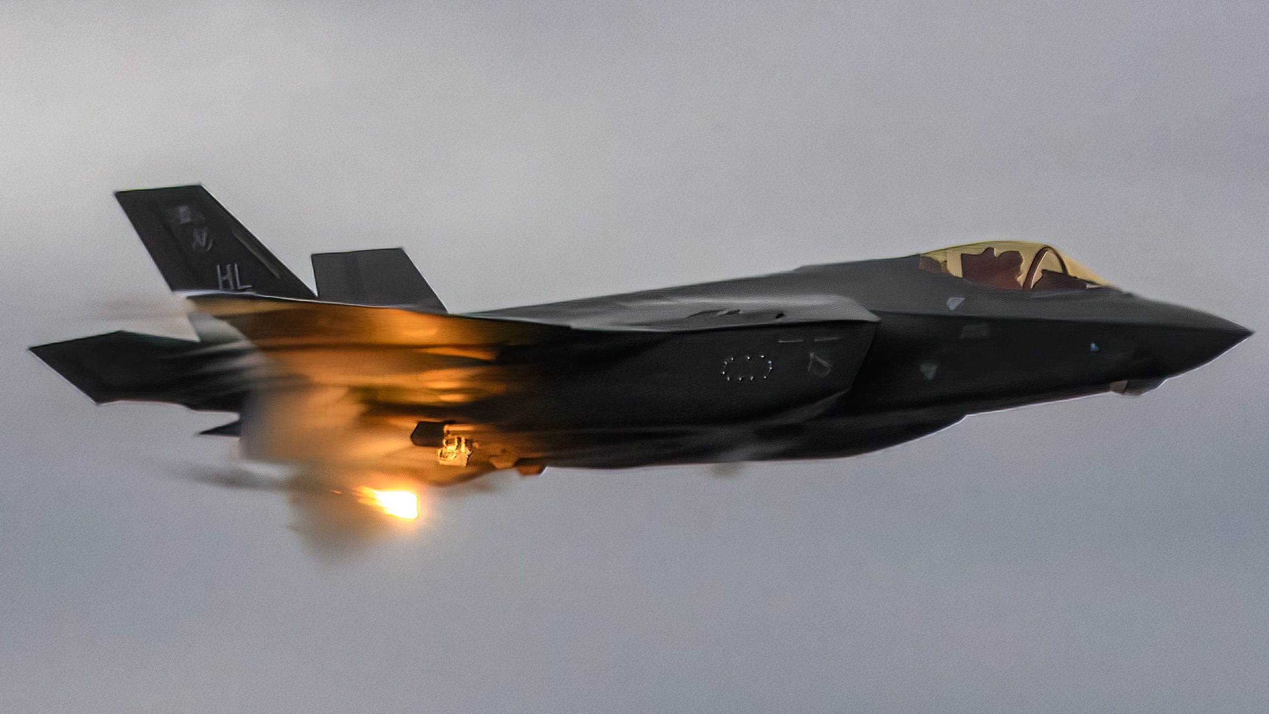 Pacific Airshow Exklusive: Ein Gespräch mit dem Organisator der größten Strandluftshow Amerikas