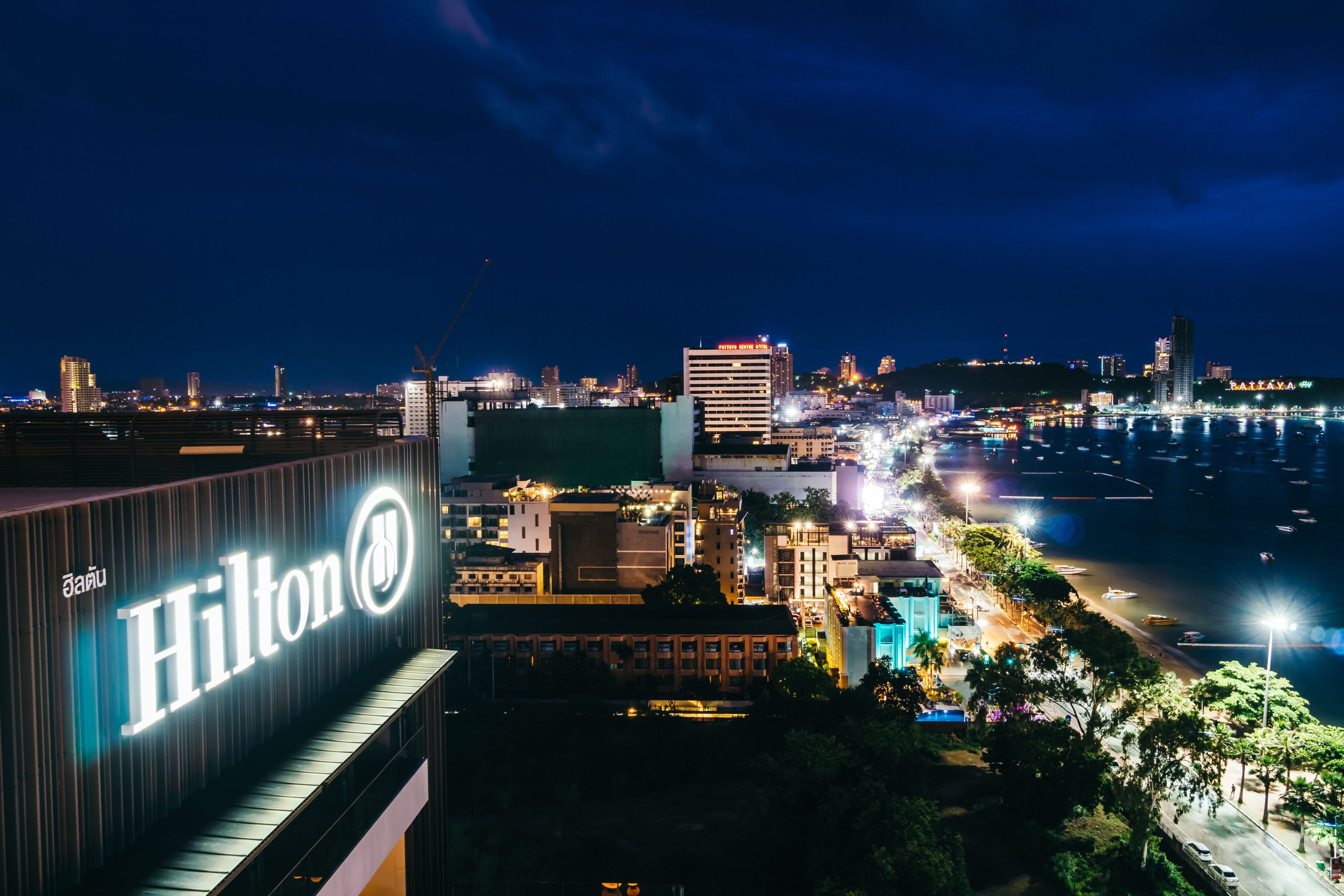 Hilton Honors startet ein großzügiges Kartenangebot mit bis zu 130.000 Bonuspunkten und einen kostenlosen Nachtaufenthalt