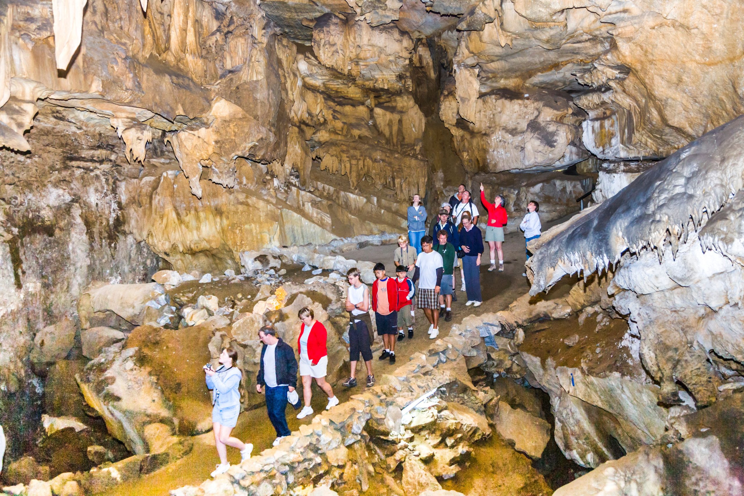 Sequoia National Park gibt Warnungen für Besucher vor langer erwarteter Wiedereröffnung der Kristallhöhle Warnungen aus