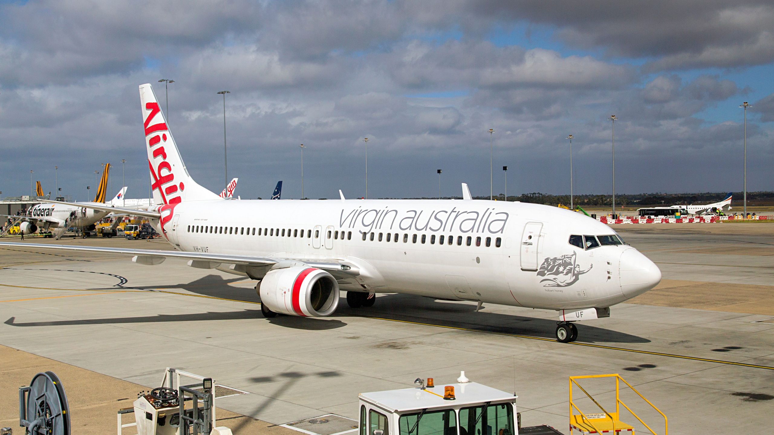 Virgin Australia Boeing 737 wegen Motorbrands umgeleitet