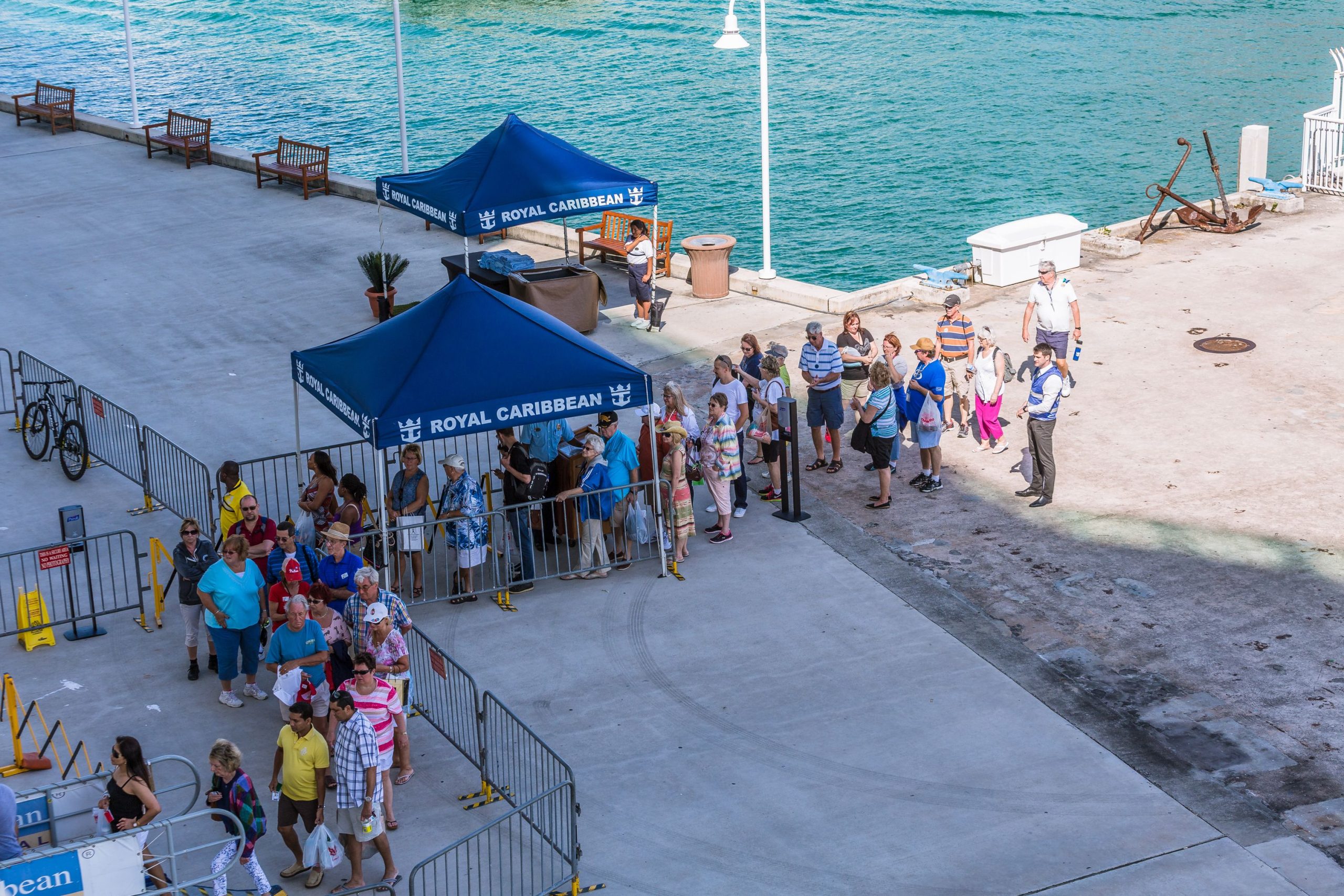 Royal Caribbean Gäste mit dem schlechtesten verbotenen Gegenstand während der routinemäßigen Sicherheitsvorführungsprüfung gefangen