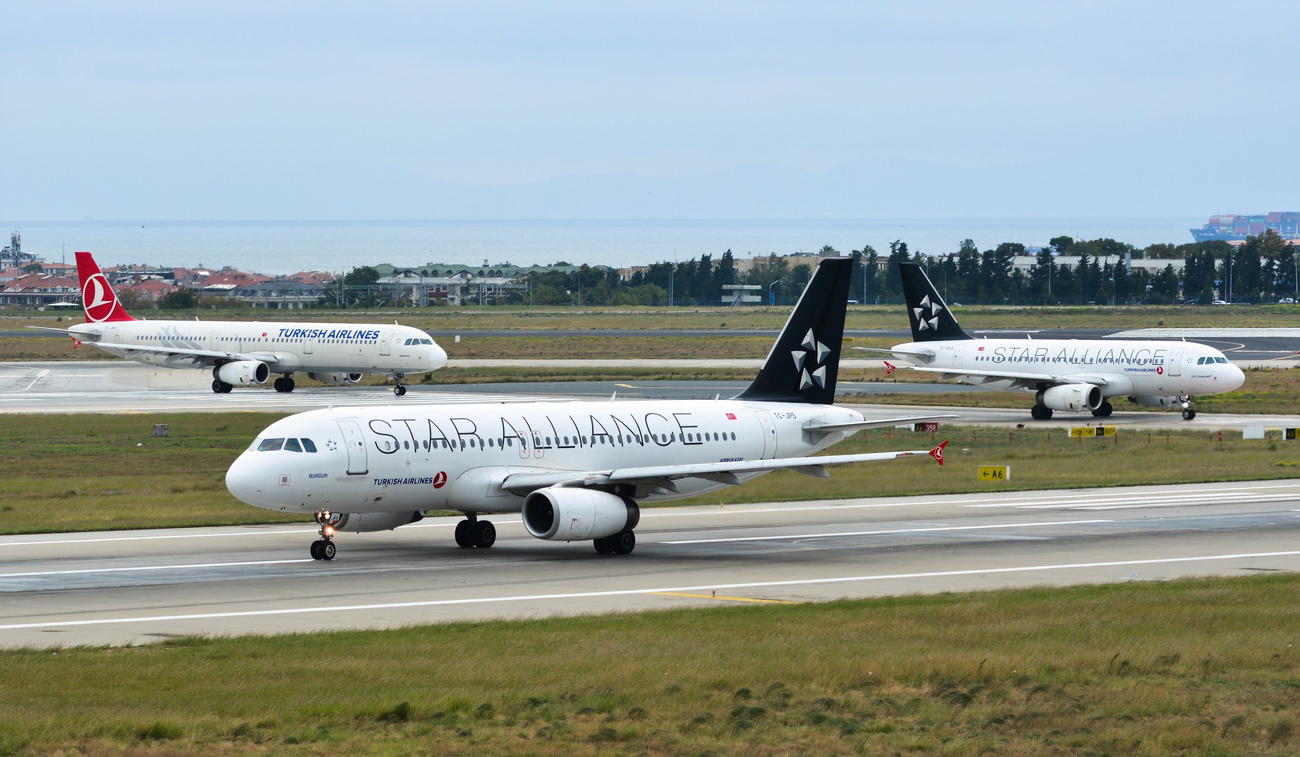 Turkish Airlines erweitert sich in den USA mit einer Metallkreditkarte in limitierter Auflage