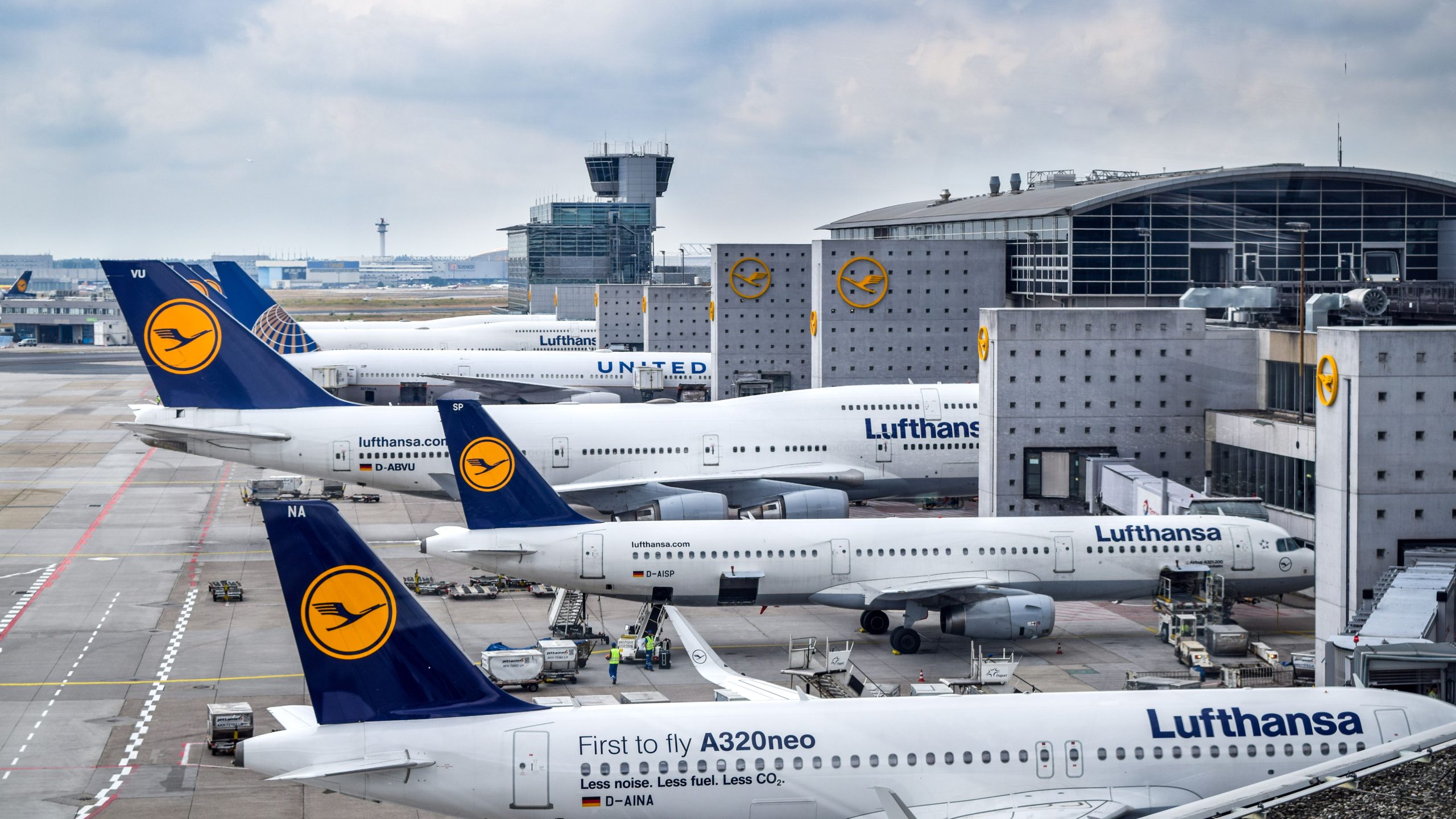 Lufthansa Flugbegleiter Gewerkschaft fordert Streikmaßnahmen vor