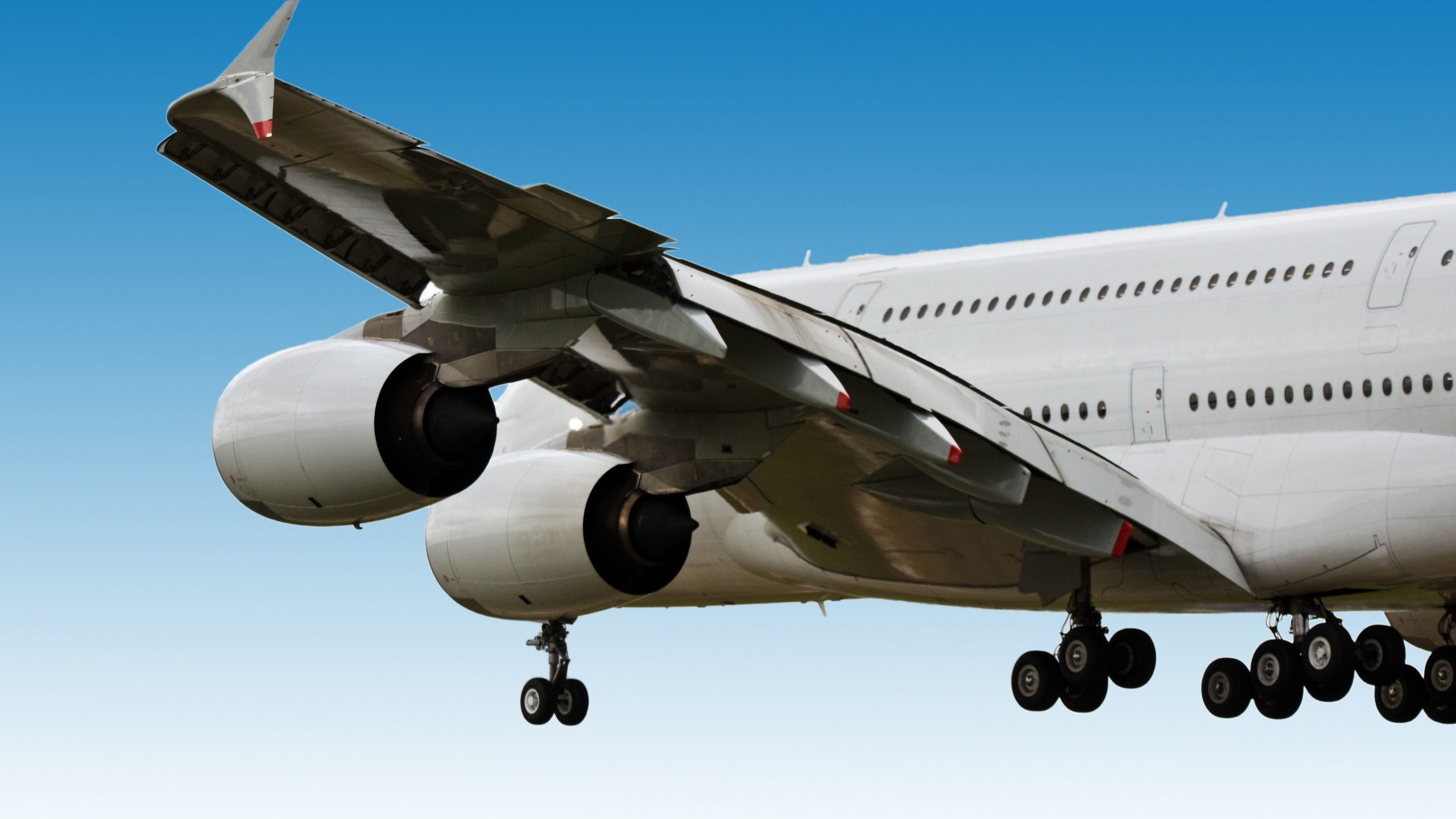 Warum der erste Airbus A380 von Global Airlines mit seinem Fahrwerk über den Atlantik geflogen ist