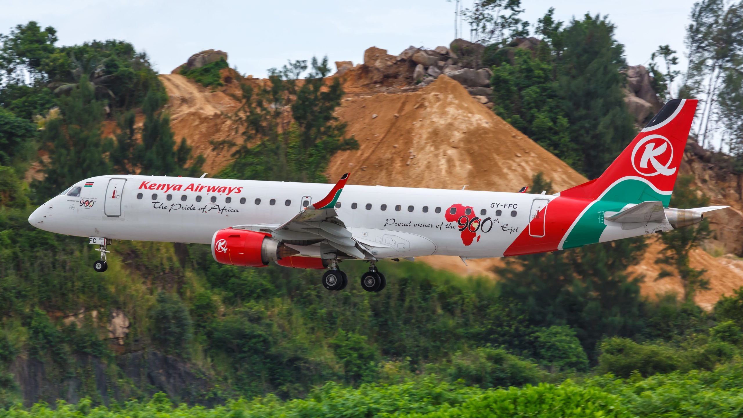 Kenya Airways Flüge gestört, als die Arbeiter über ein Deal zum Mietvertrag von Jomo Kenyatta Internationaler Flughafen streiken