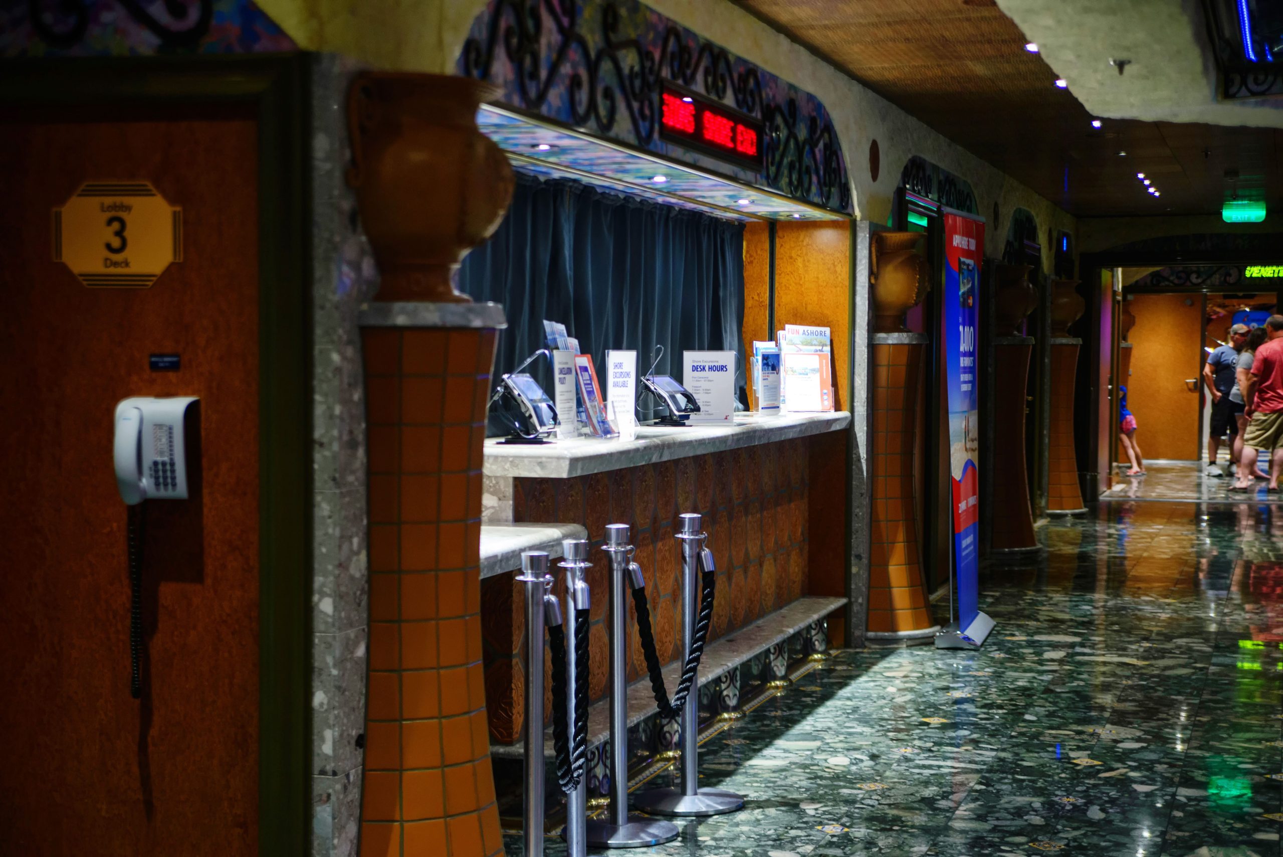 Carnival Cruise Line Passagiere werden vor „versteckten Gebühren“ von gefälschten Kreuzfahrtvertretern gewarnt