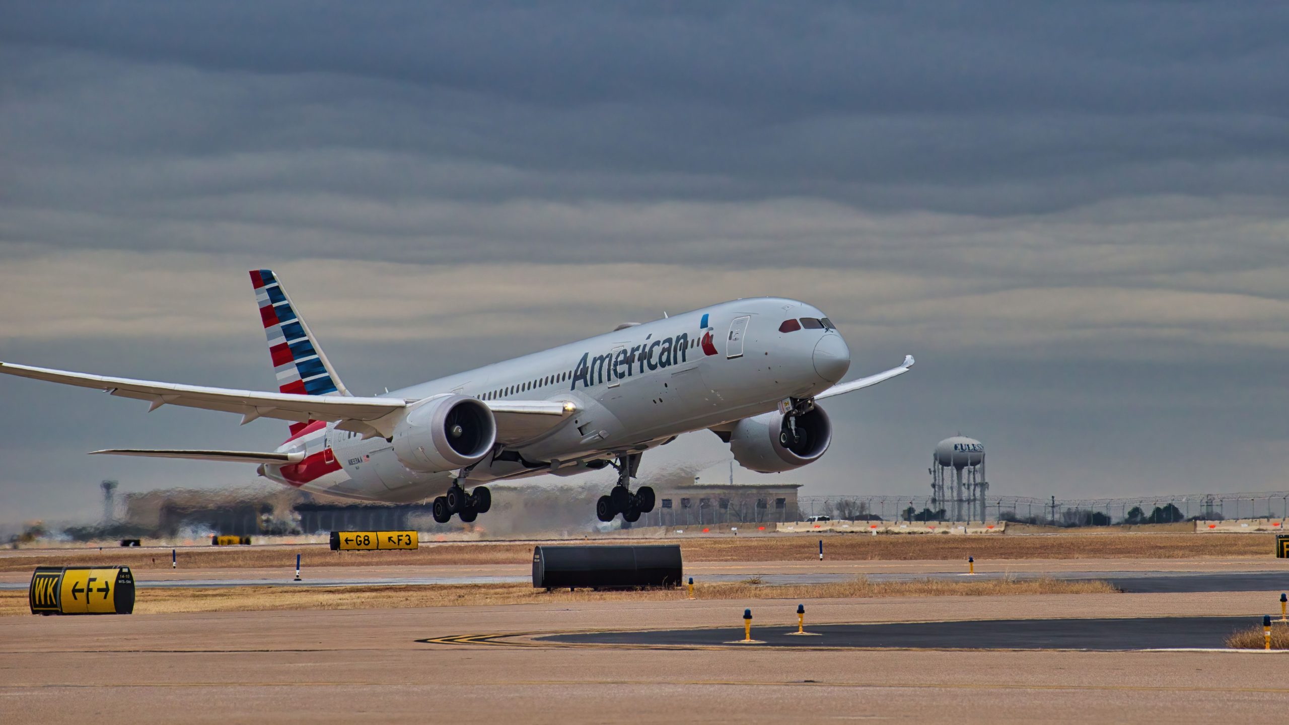 FAA gibt eine neue Richtlinie für Boeing 787 nach mehreren Berichten über Pilotsitzprobleme aus