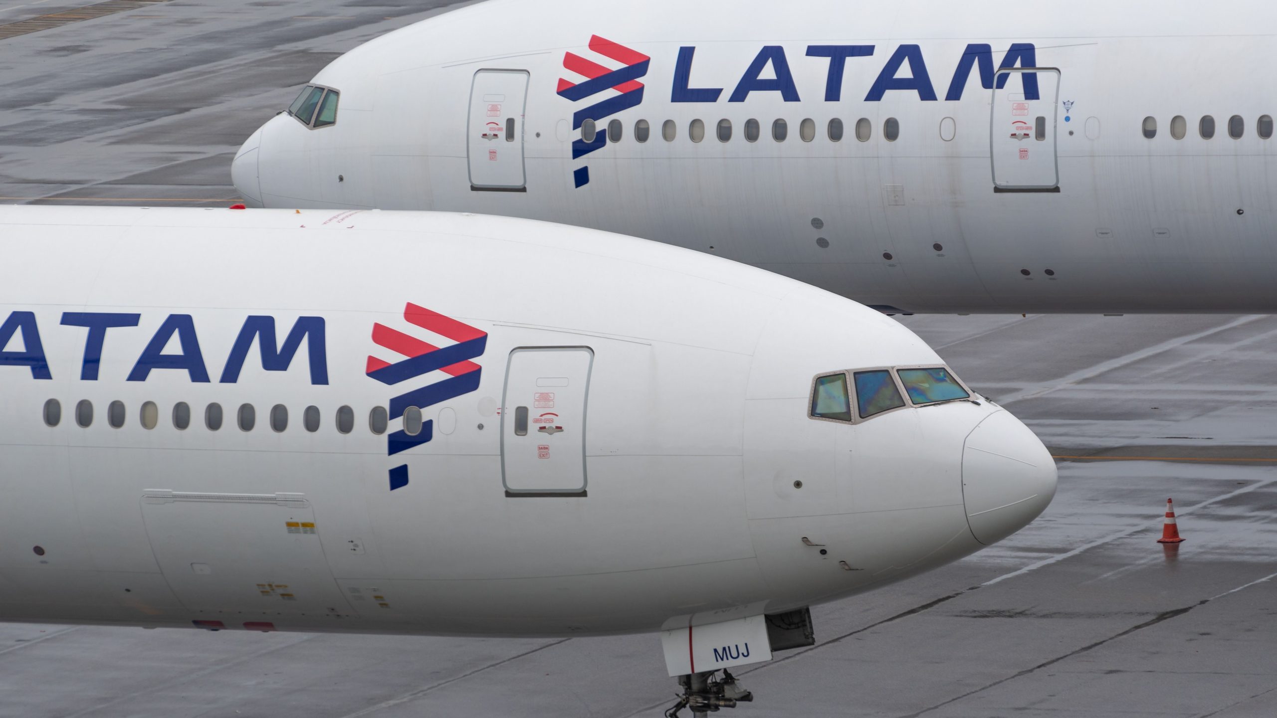 +600 Migranten, die nach US &amp; Canada strandieren, die auf dem brasilianischen internationalen Flughafen Sao Paulo-Guarulhos gestrandet sind
