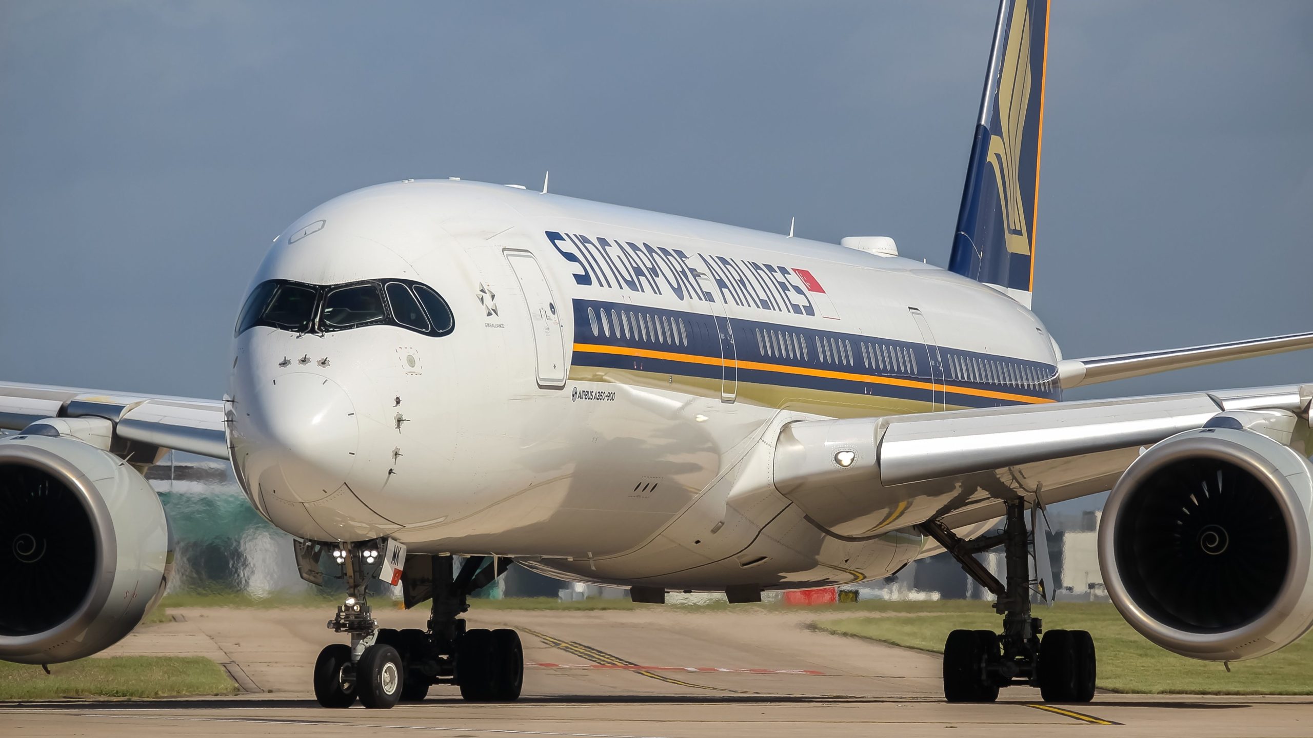 Gerichtsbestellungen Singapore Airlines, um Passagiere 3.500 US