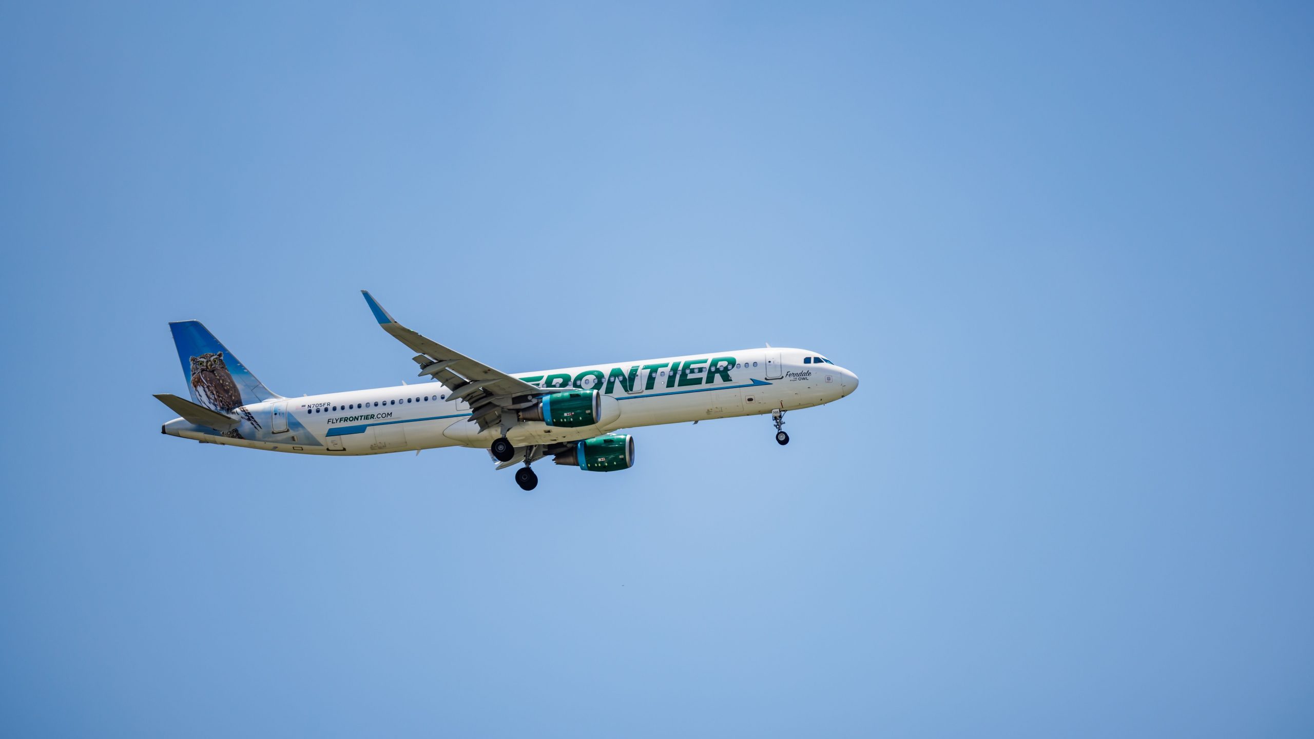 Frontier Airlines Airbus A321 kehrt nach Angabe des Motorbrandes nach Denver zurück