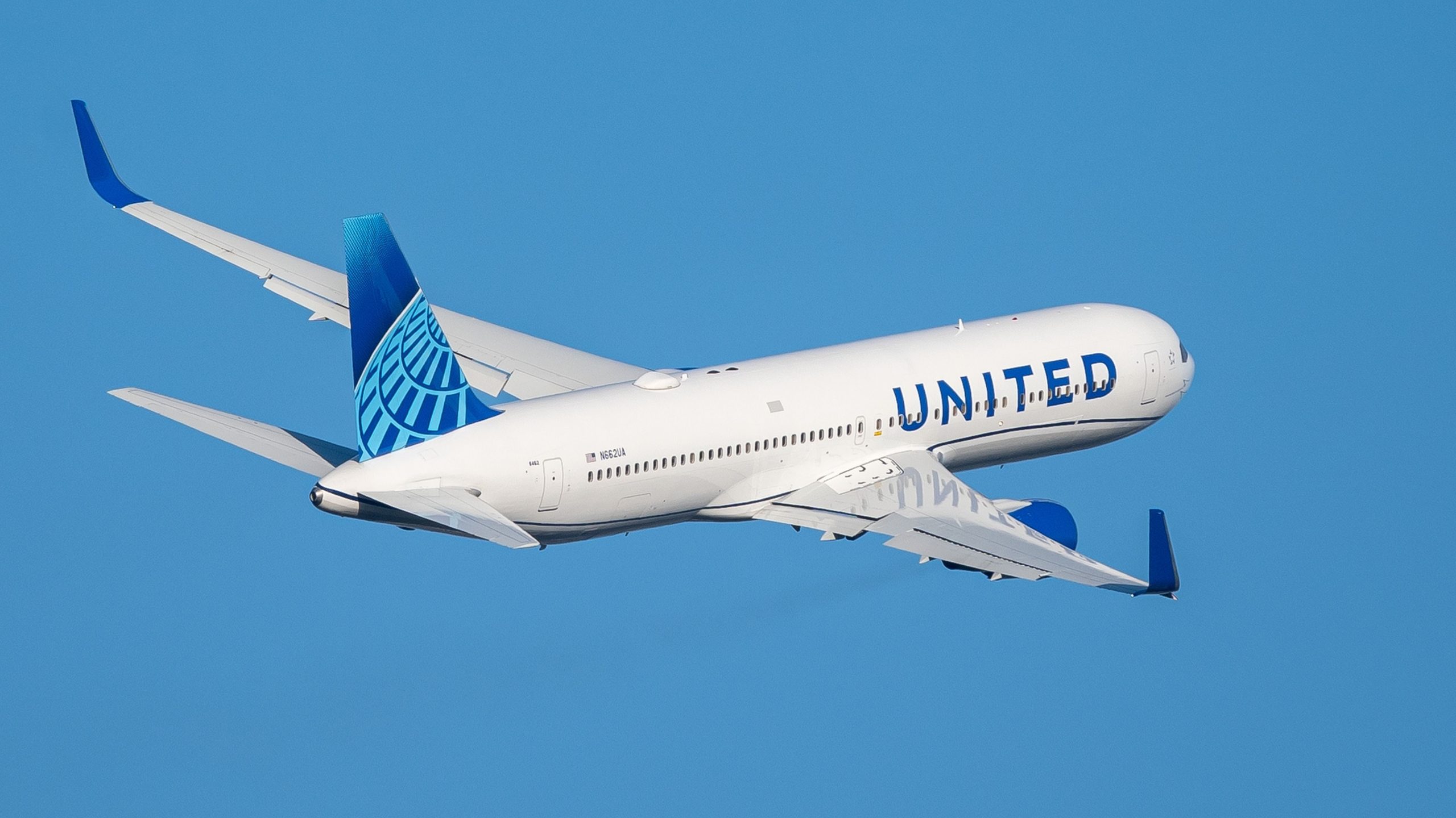 Taylor Swifts Konzerte geben 25% Steigerung der Nachfrage nach United Airlines an