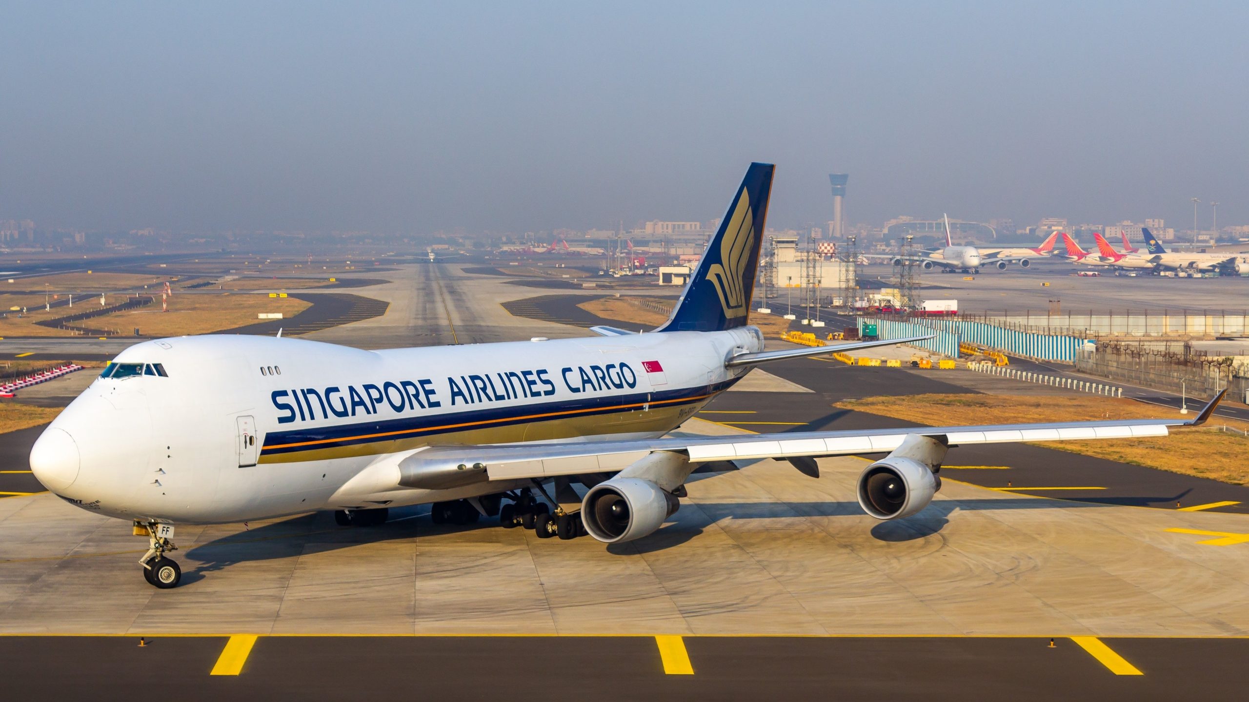Panda Express: Singapore Airlines Boeing 747 fliegt 2-jährige Bär nach China