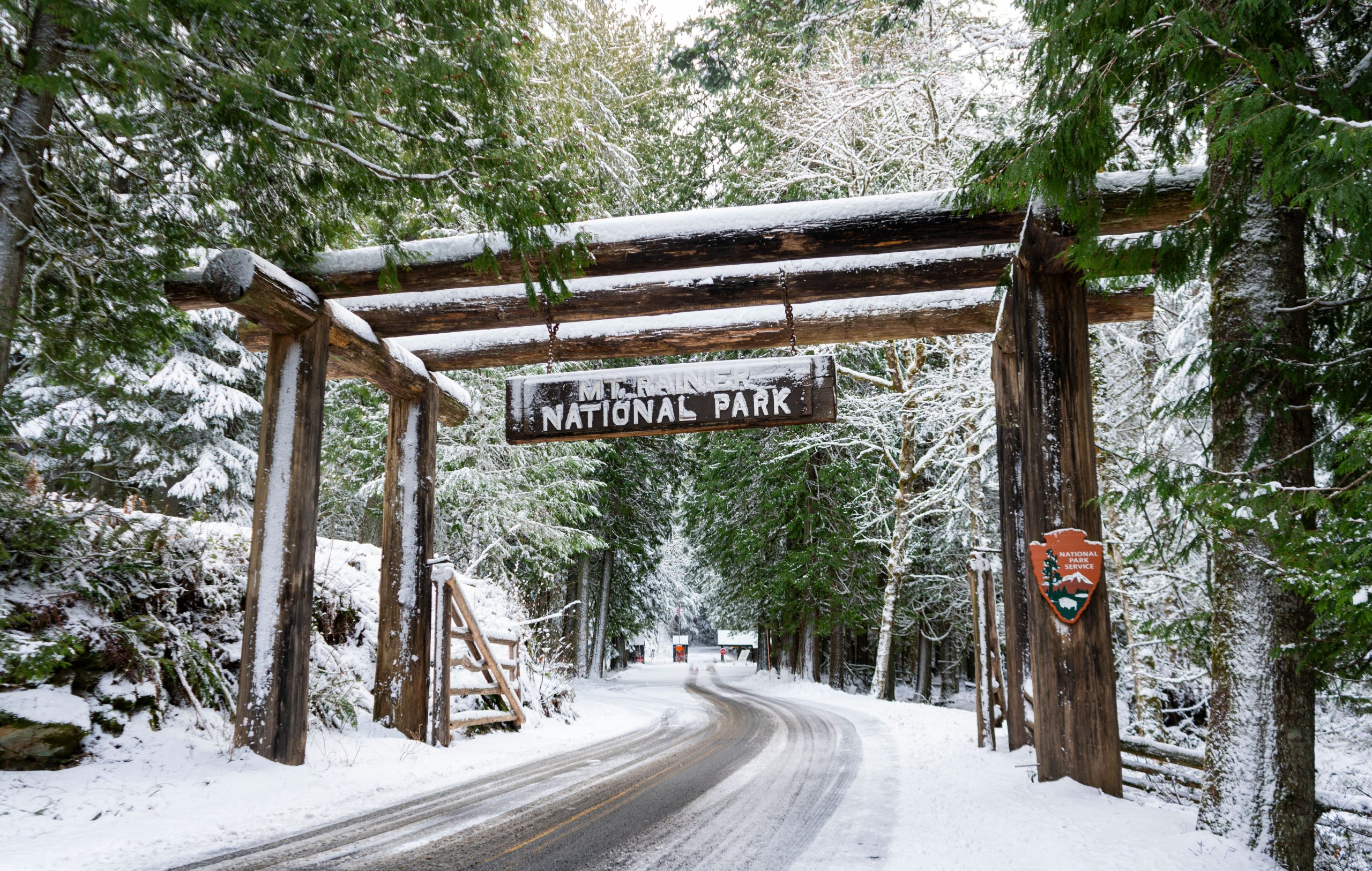 Der Mount Rainier National Park gibt die Besucher nach mehreren Rettungen im März aus