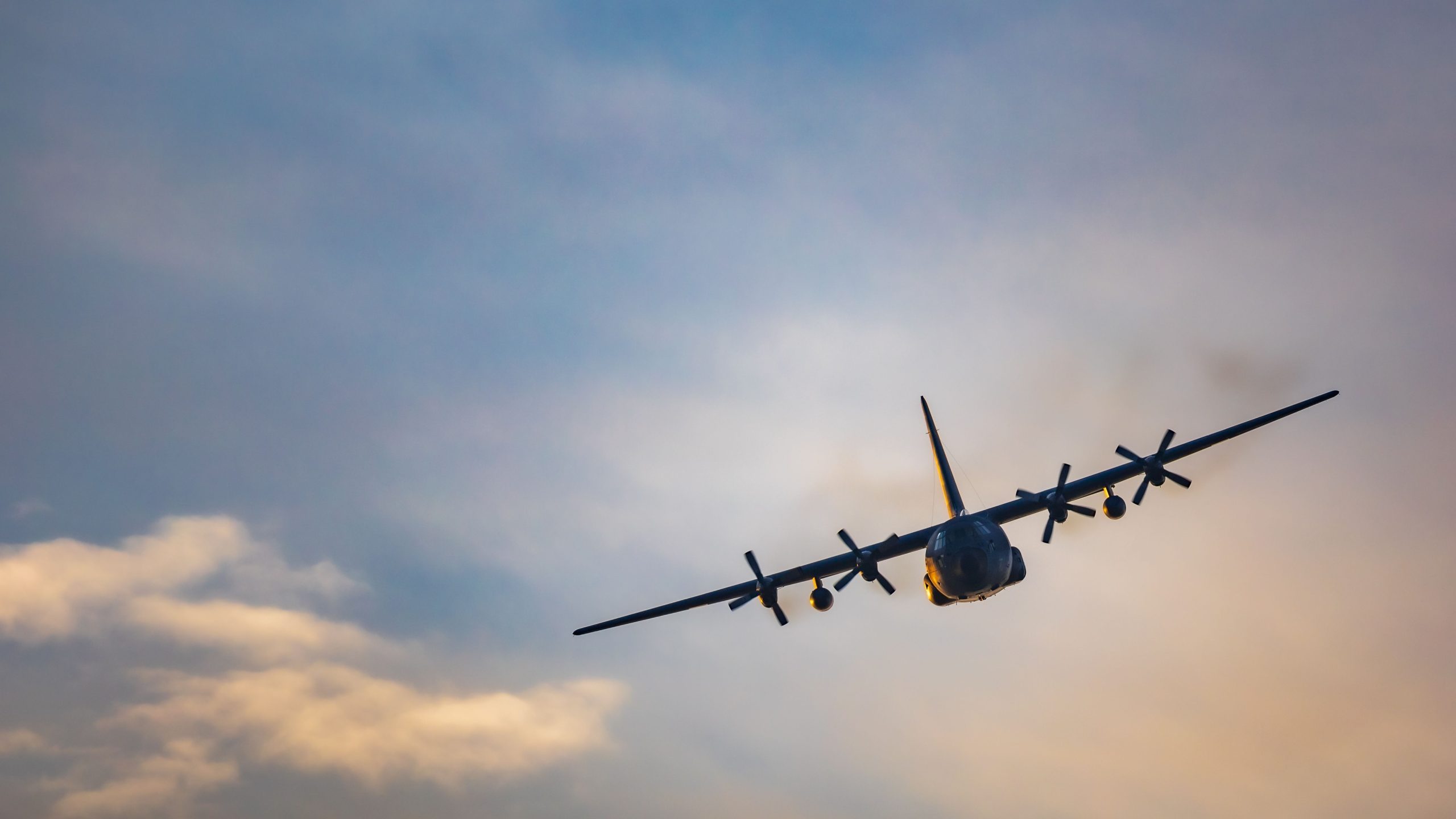 Die Top 5 Militärflugzeuge mit Propellern