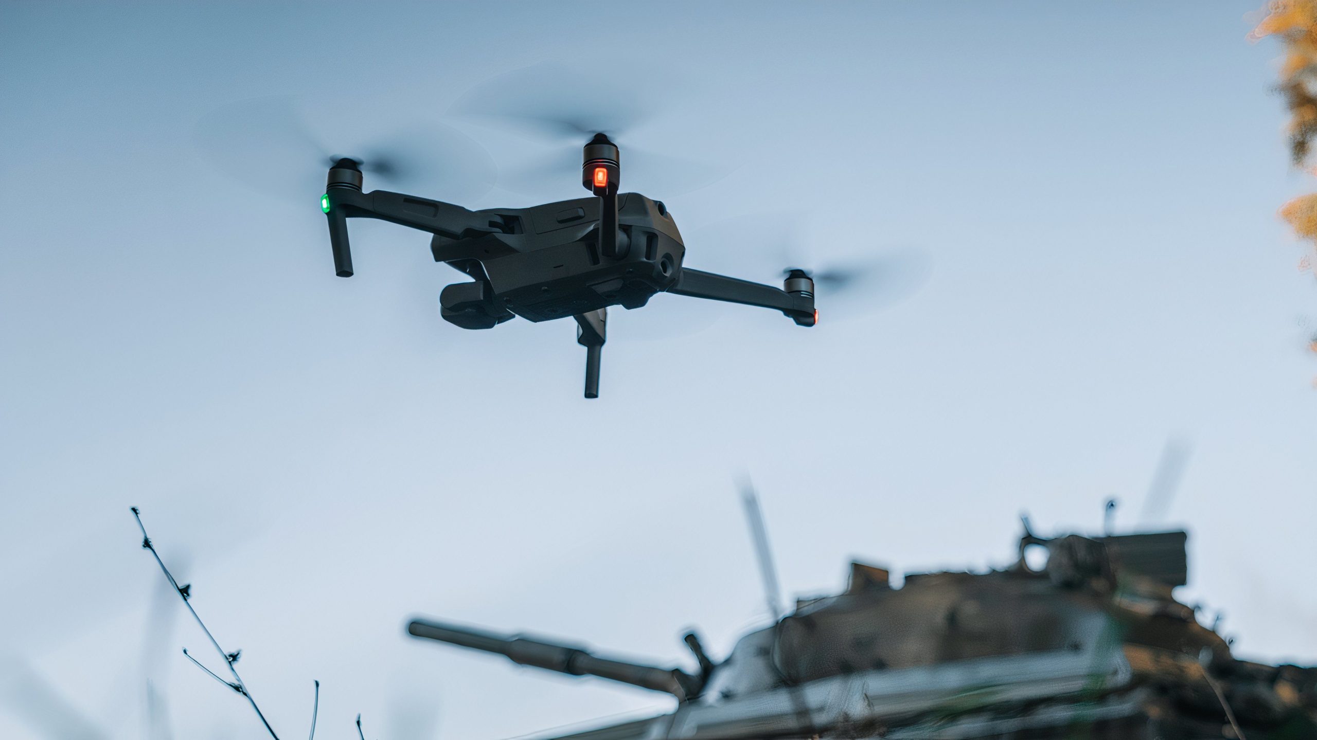 Die Ausdehnung von jenseits der visuellen Sichtlinie (BVLOS): Was es für Verteidigungsdrohnen bedeutet