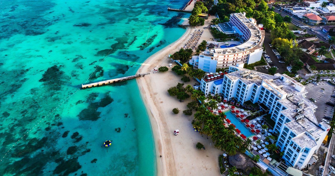 Wir überdenken den Reiseberat für diese beliebte karibische Kreuzfahrt- und Urlaubsziel