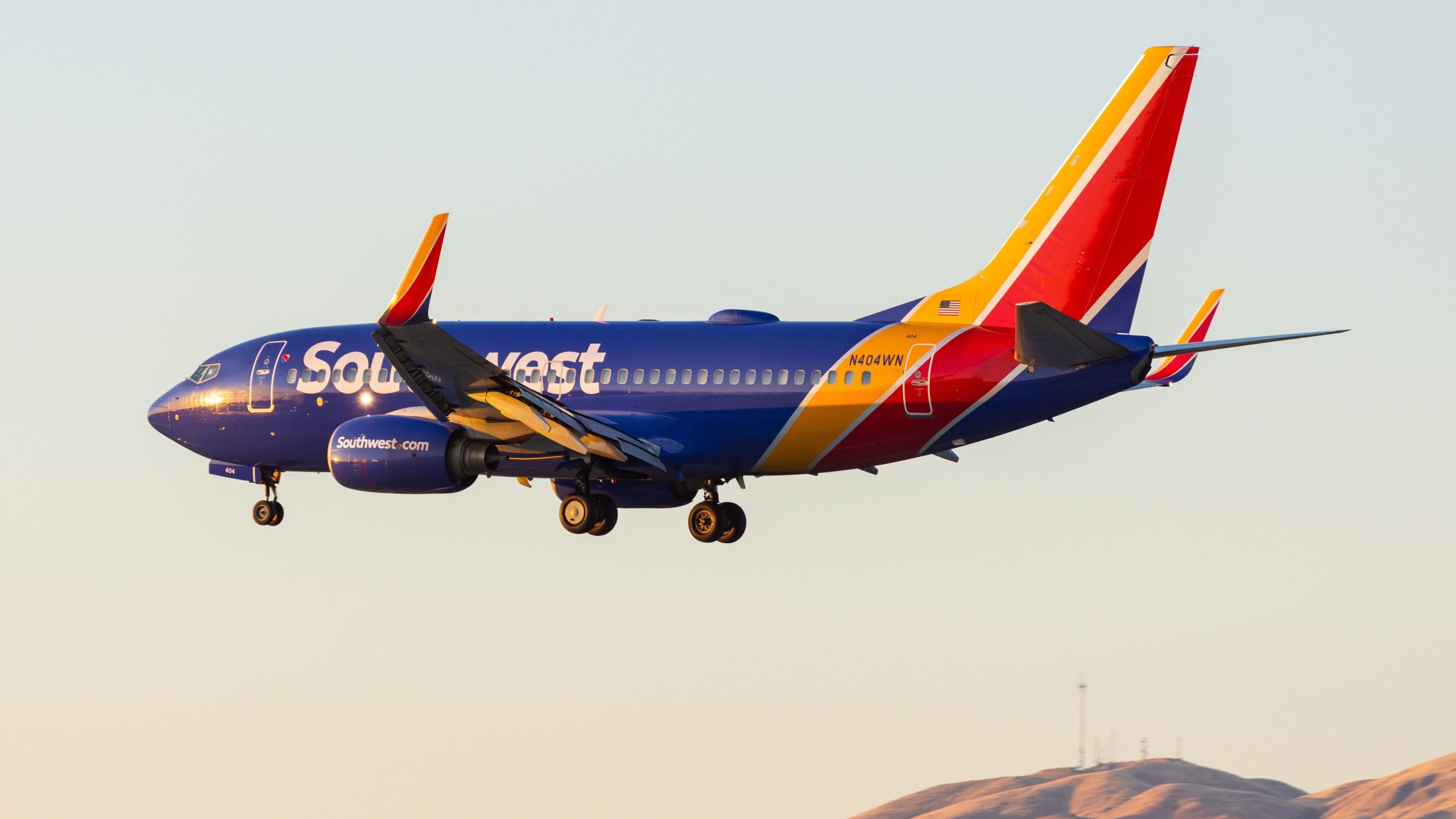 Burbank-gebundenes Southwest-Flug kehrt aufgrund eines Motorproblems nach dem Start nach San Jose zurück