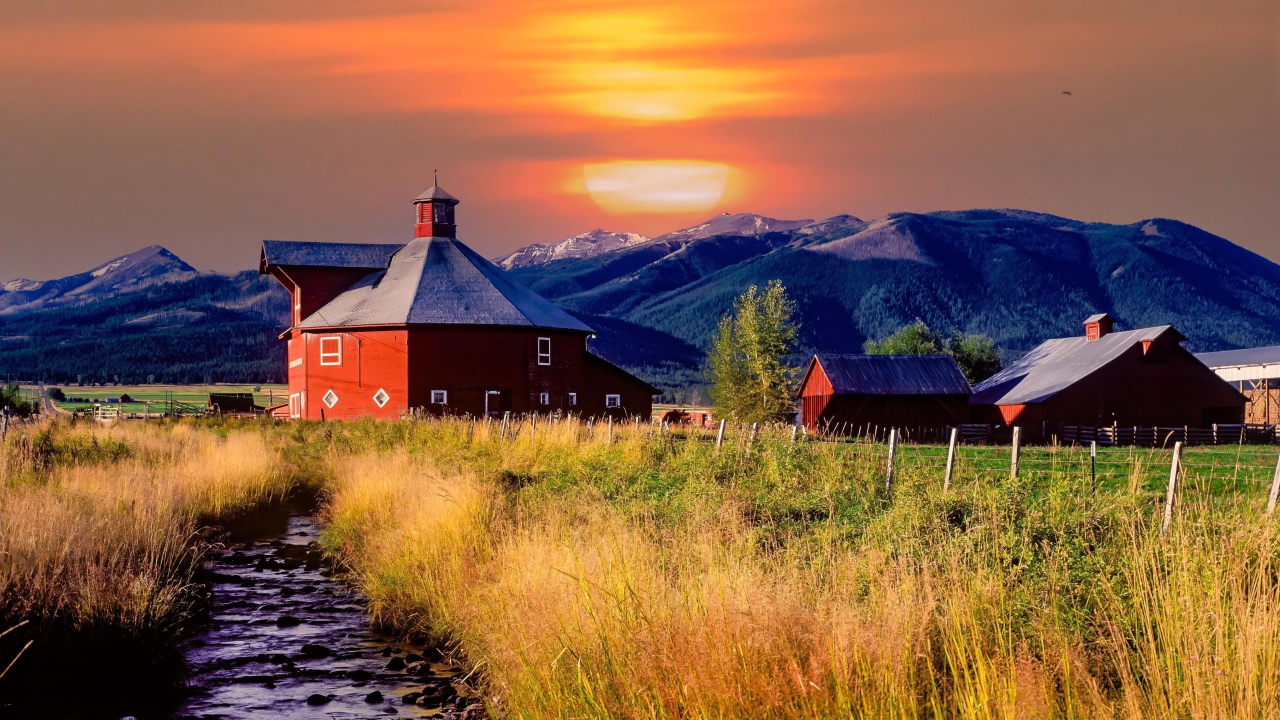 7 kleine Bergstädte in Amerika mit schweizerischen alpinen Stimmung, aber besser