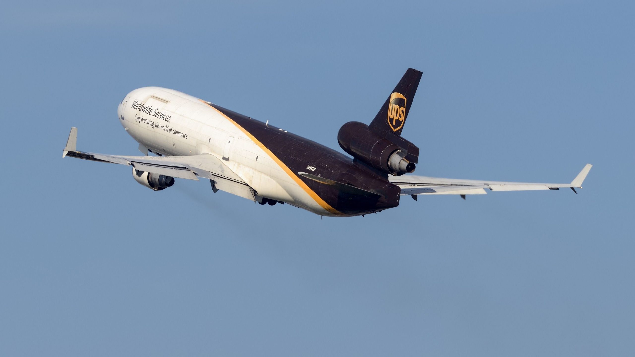 UPS McDonnell Douglas MD-11 landet am Flughafen Chicago Rockford nach mutmaßlichem Blitzschlag