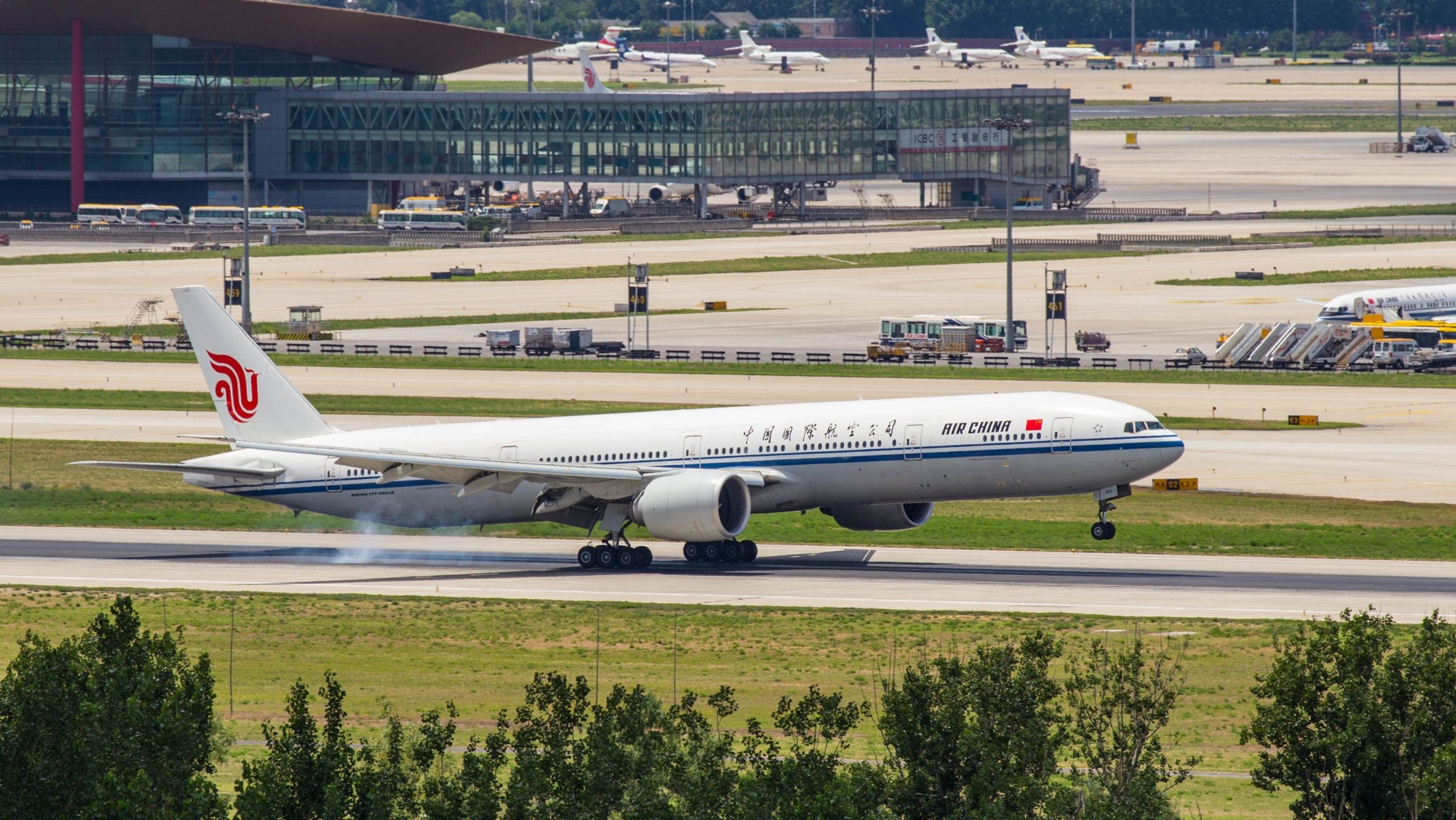 Chinas Warnung der Anti-Spy-Agentur: Schalten Sie Flugzeugfenstertöne und keine Bilder auf Military-Civil-Flughäfen ab